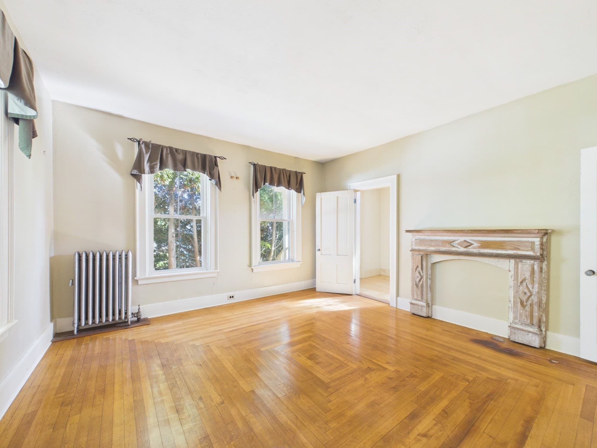 Single Family Residence at 56 Glover St, Southbridge MA 01550, photo 21 of 32