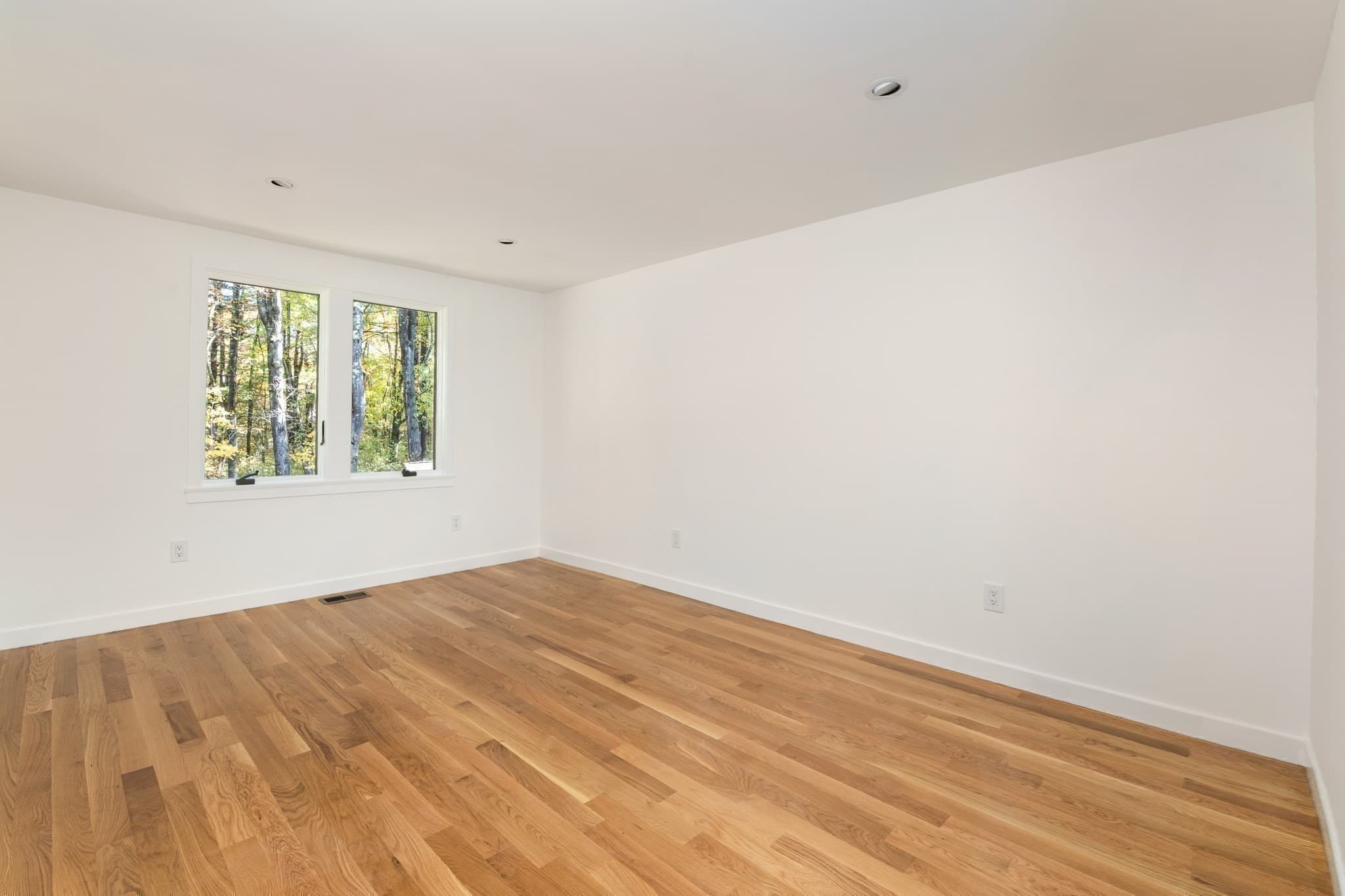 Single Family Residence at 10 Farm St, Dover MA 02030, photo 13 of 32