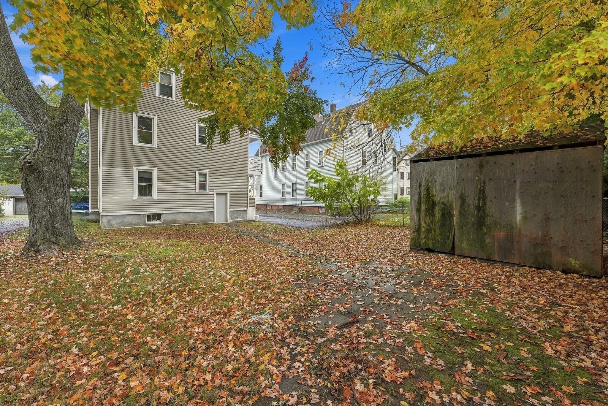 3 Family at 190 Oak St, Springfield MA 01151, Springfield, photo 39 of 40