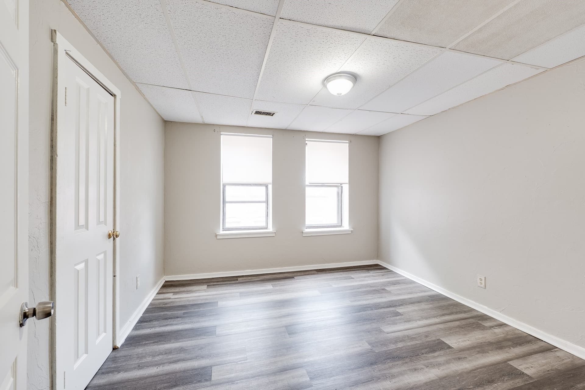 Apartment at 468 Liberty Street # 3R, Springfield MA 01104, photo 4 of 12