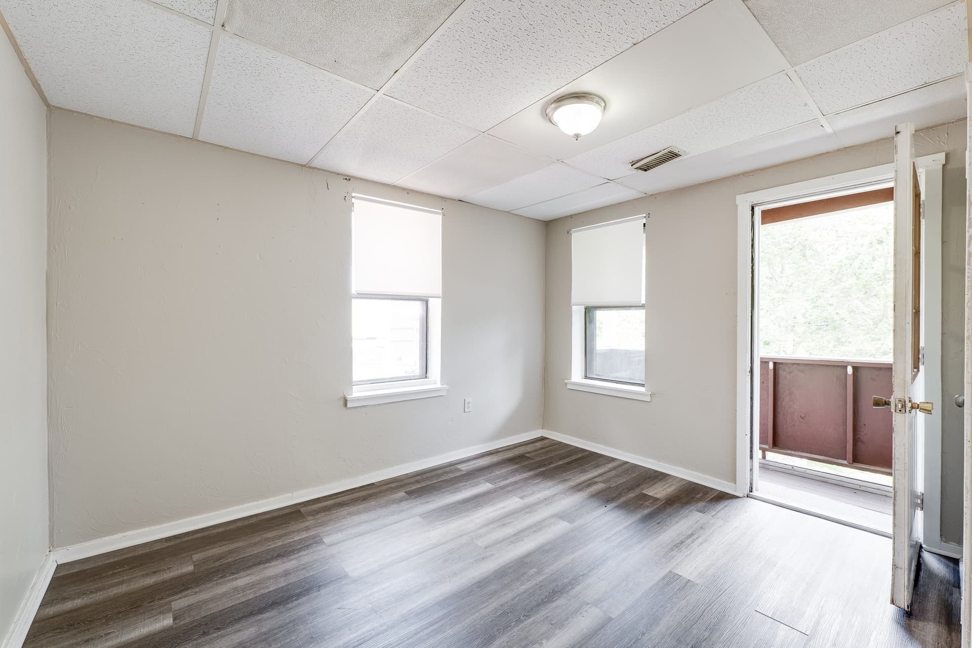 Apartment at 468 Liberty Street # 4L, Springfield MA 01104, photo 7 of 12