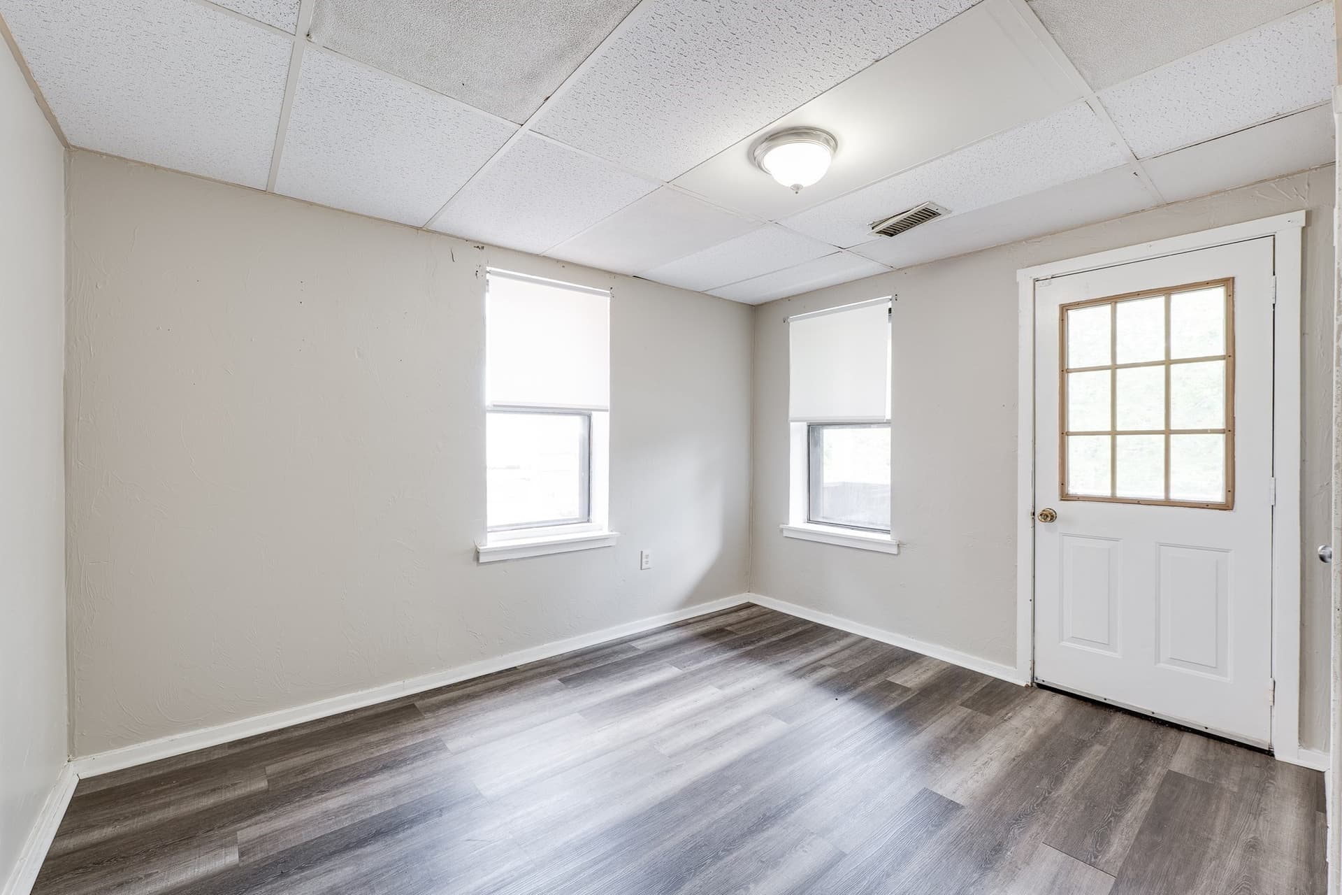 Apartment at 468 Liberty Street # 4L, Springfield MA 01104, photo 5 of 12