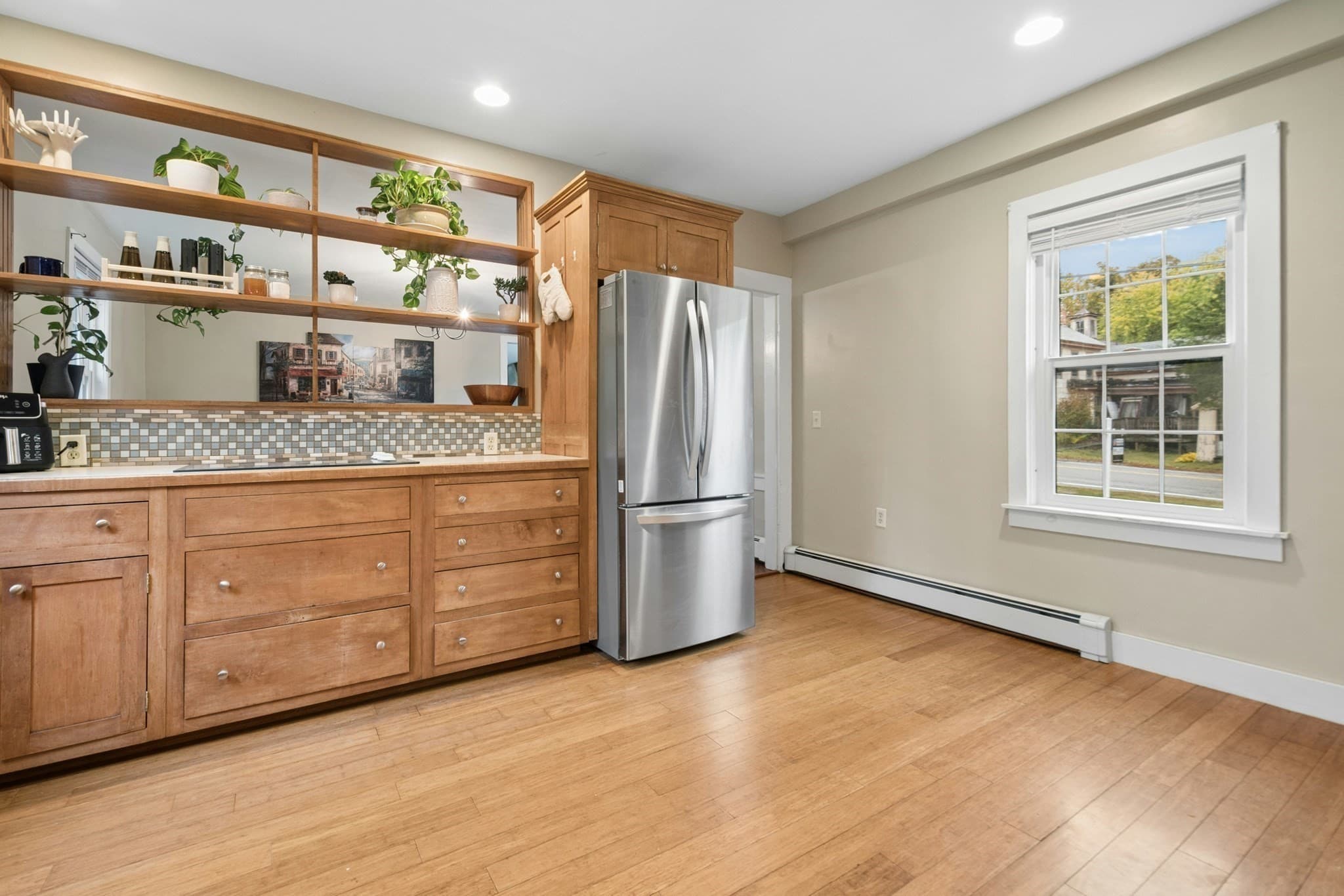 Single Family Residence at 146 South St, Barre MA 01005, photo 6 of 29