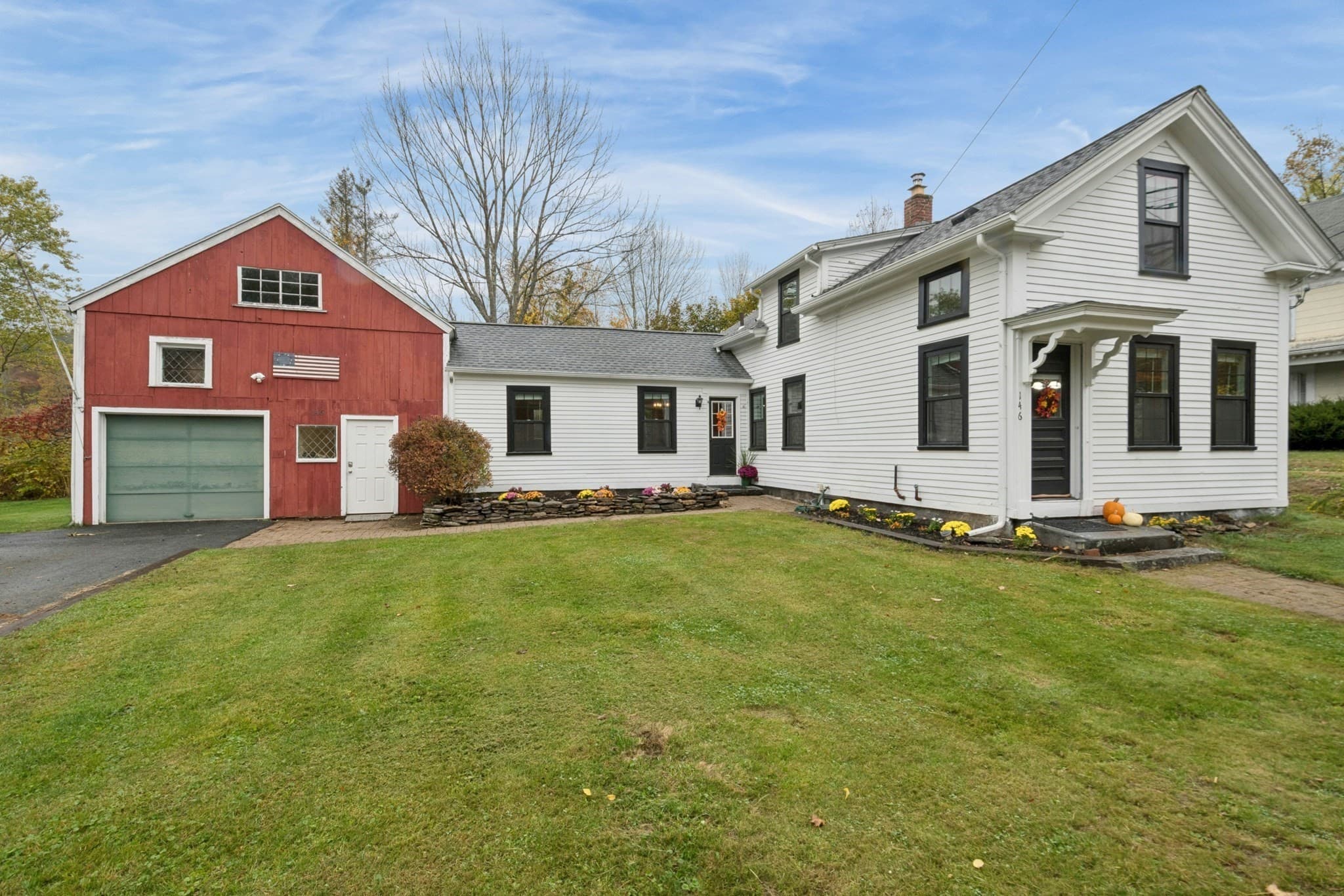 146 South St, Barre MA 01005