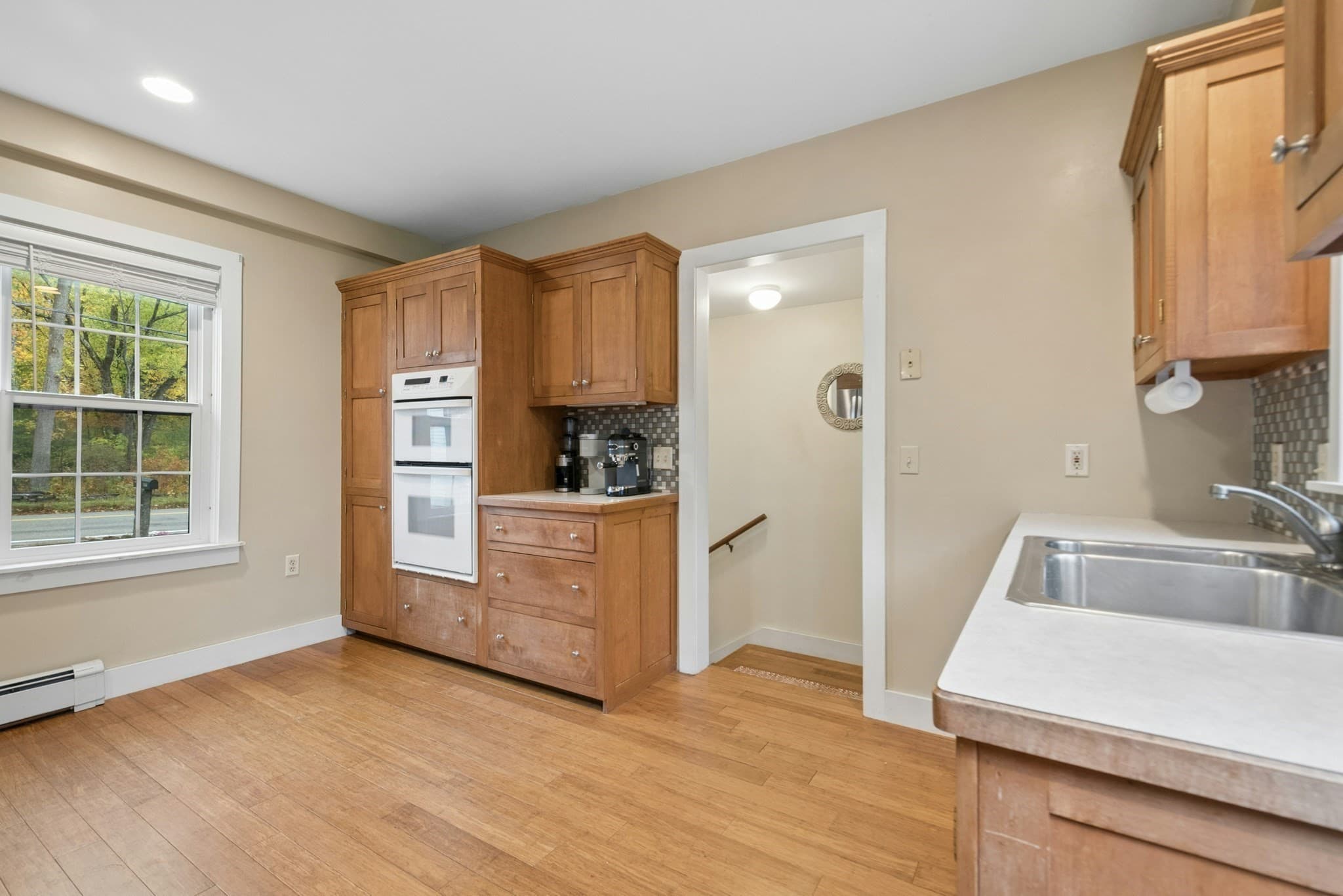 Single Family Residence at 146 South St, Barre MA 01005, photo 8 of 29