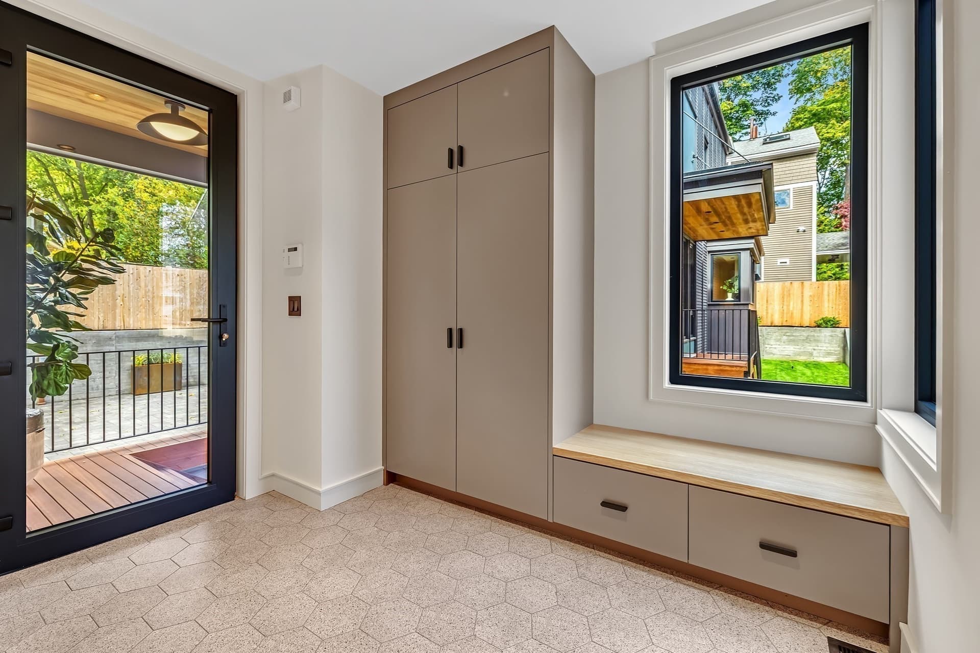 Condominium at 6 Holworthy Terrace # 6, Cambridge MA 02138, photo 3 of 35