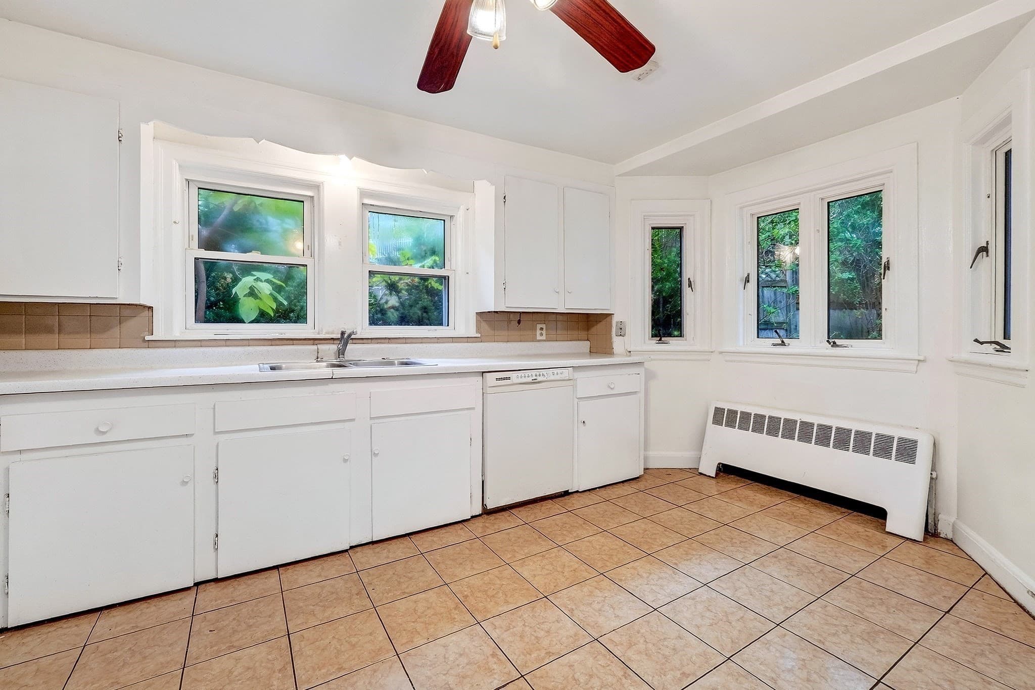 Single Family Residence at 89 Dutton St, Malden MA 02148, photo 3 of 20