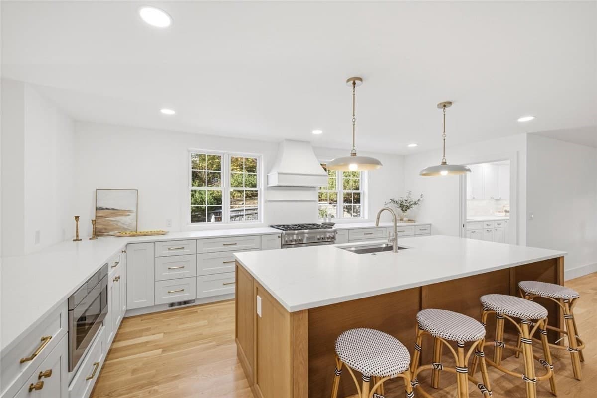 Single Family Residence at 6 Pheasant Hill St, Westwood MA 02090, Westwood, photo 8 of 42