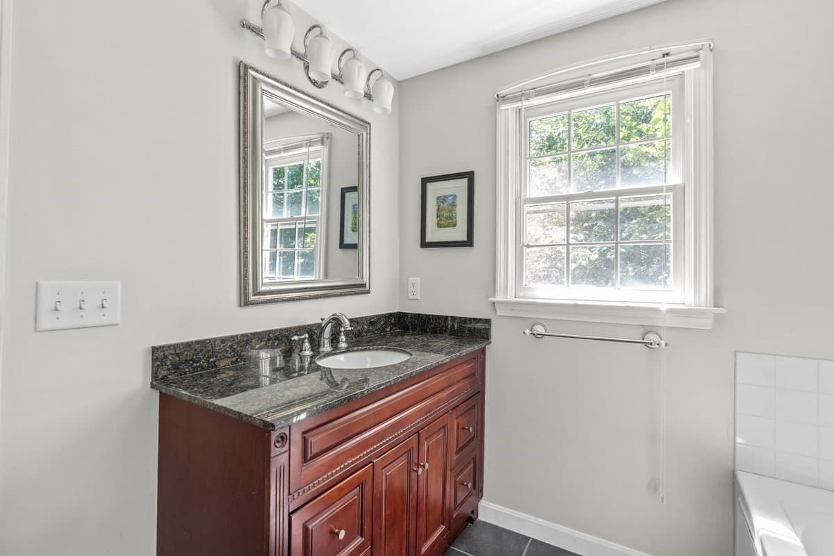 Single Family Residence at 865 Moraine St, Marshfield MA 02050, photo 26 of 42