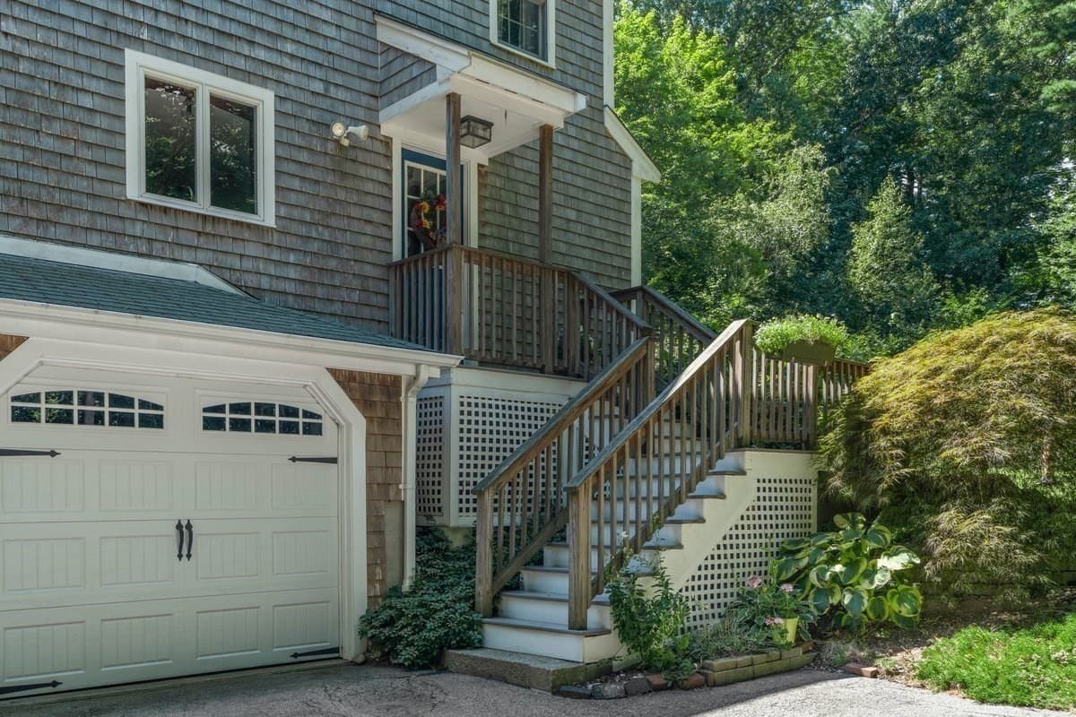 Single Family Residence at 865 Moraine St, Marshfield MA 02050, photo 34 of 42