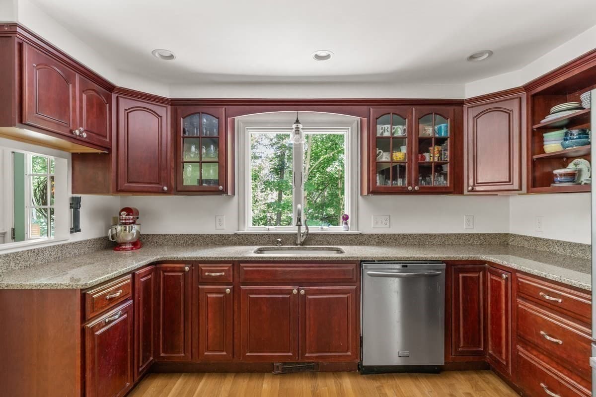 Single Family Residence at 865 Moraine St, Marshfield MA 02050, photo 18 of 42