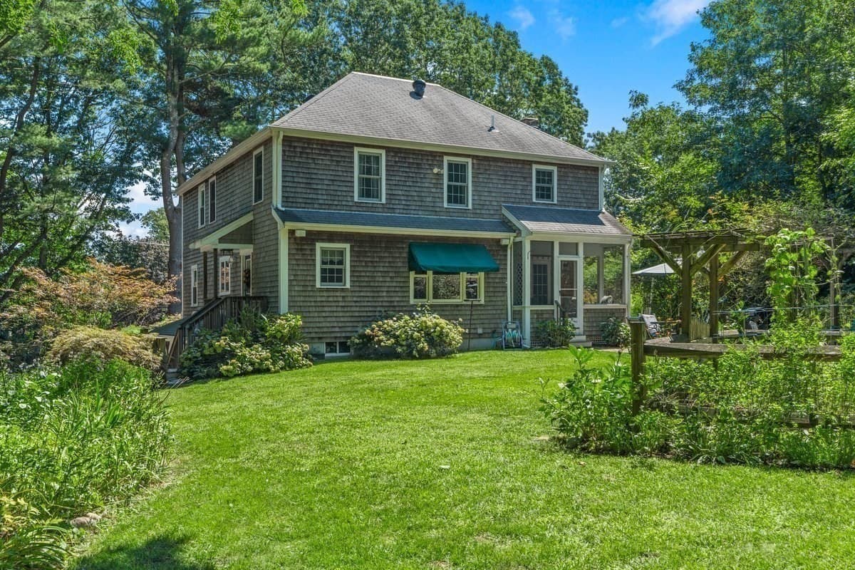 Single Family Residence at 865 Moraine St, Marshfield MA 02050, photo 37 of 42