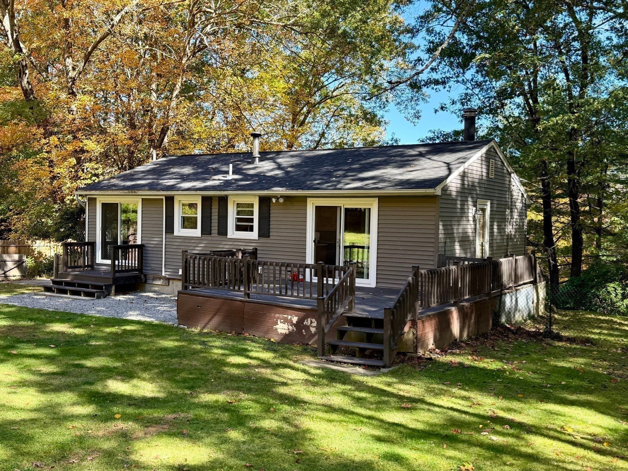 Single Family Residence at 158 Dudley Rd, Oxford MA 01540, photo 2 of 27