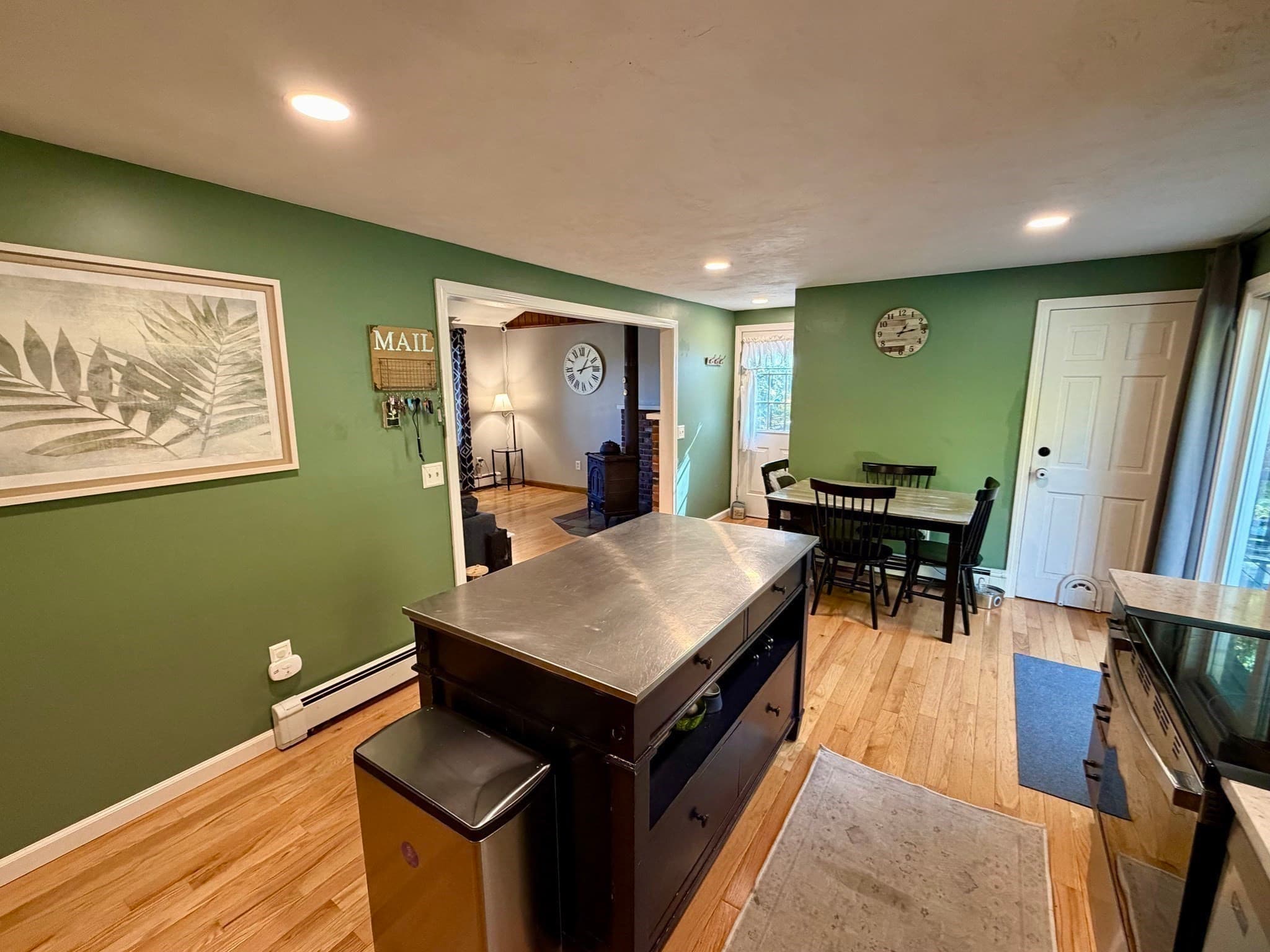 Single Family Residence at 158 Dudley Rd, Oxford MA 01540, photo 10 of 27