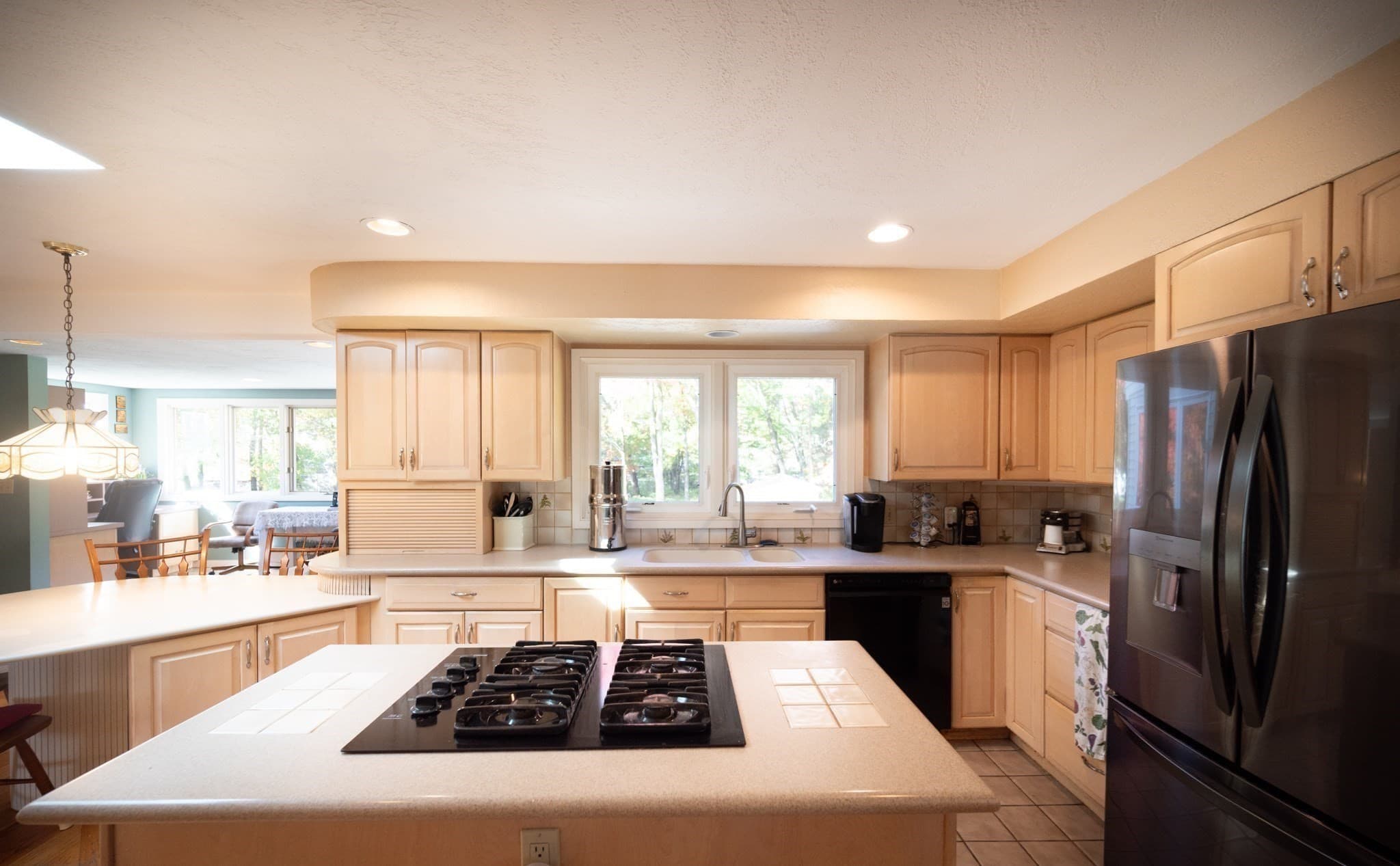 Single Family Residence at 112 Bonnydale Rd, Leominster MA 01453, photo 7 of 39