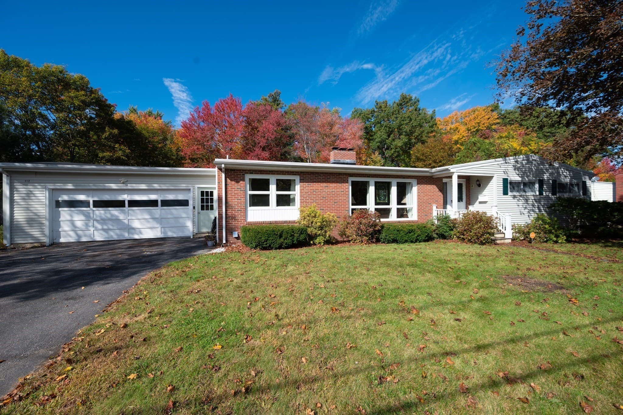 112 Bonnydale Rd, Leominster MA 01453