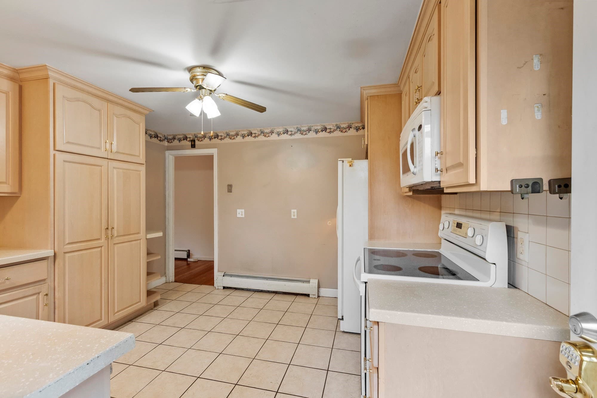 Single Family Residence at 1106 Wachusett St, Holden MA 01522, photo 23 of 41