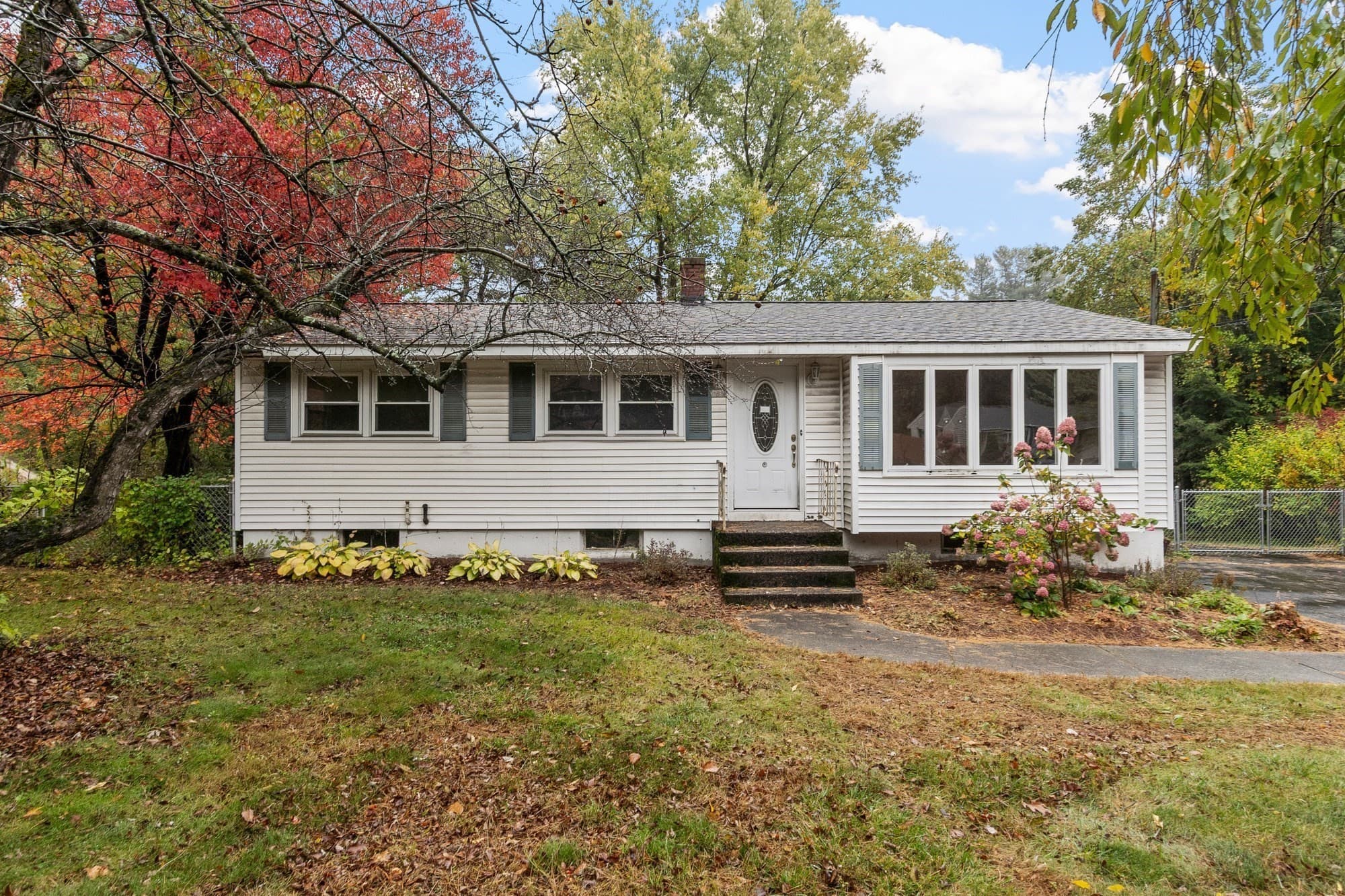 1106 Wachusett St, Holden MA 01522