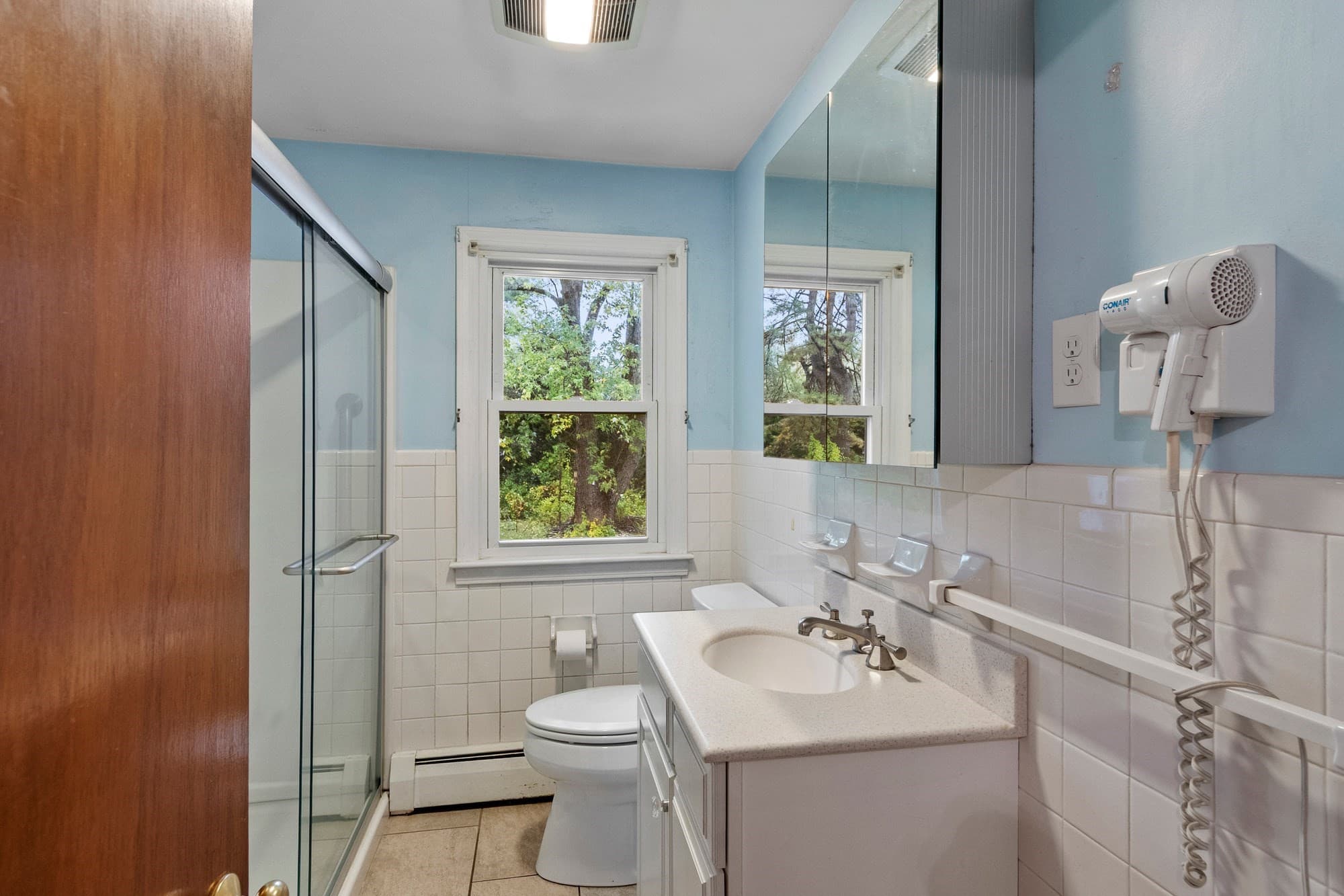 Single Family Residence at 1106 Wachusett St, Holden MA 01522, photo 34 of 41
