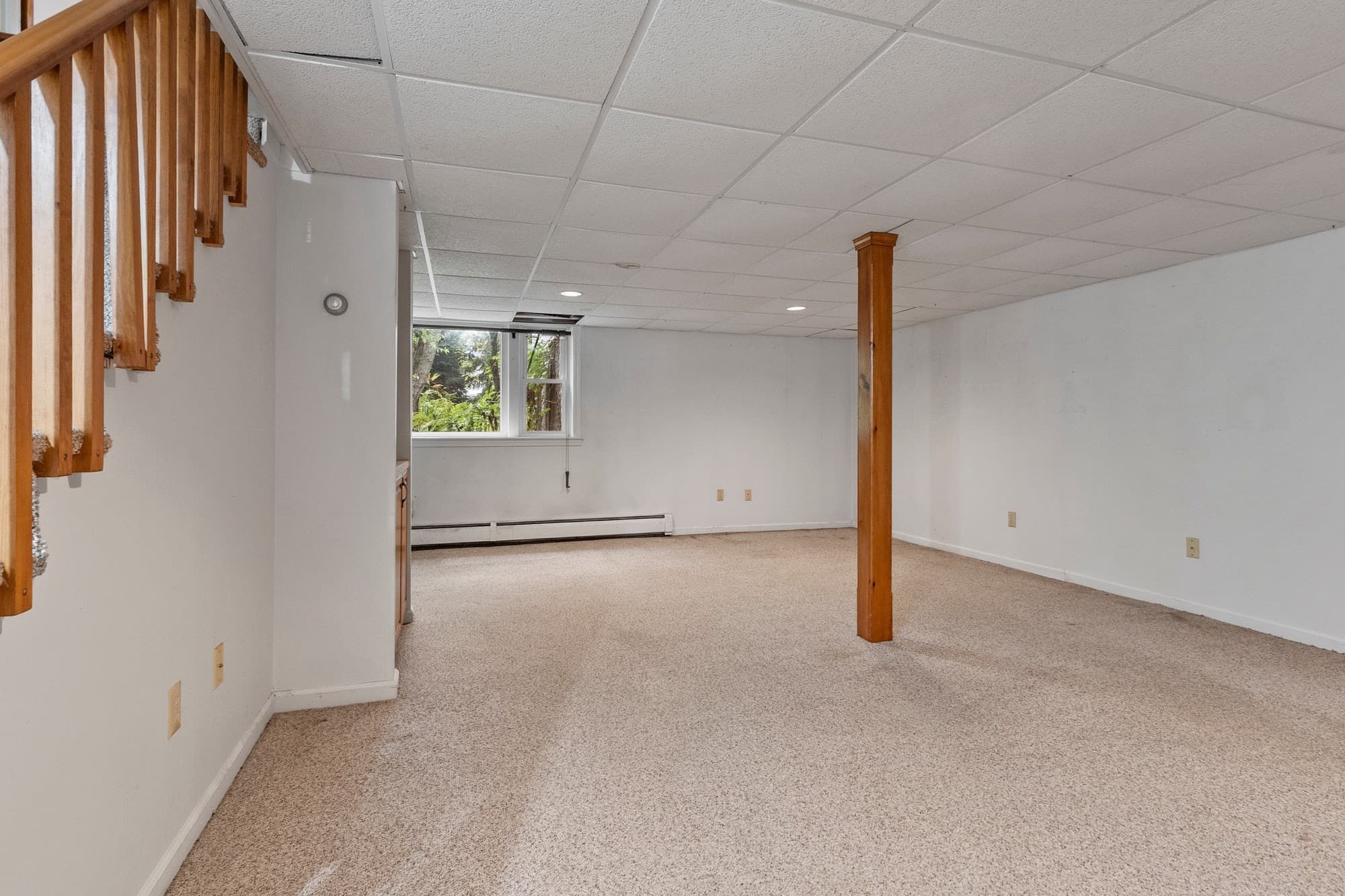 Single Family Residence at 1106 Wachusett St, Holden MA 01522, photo 37 of 41