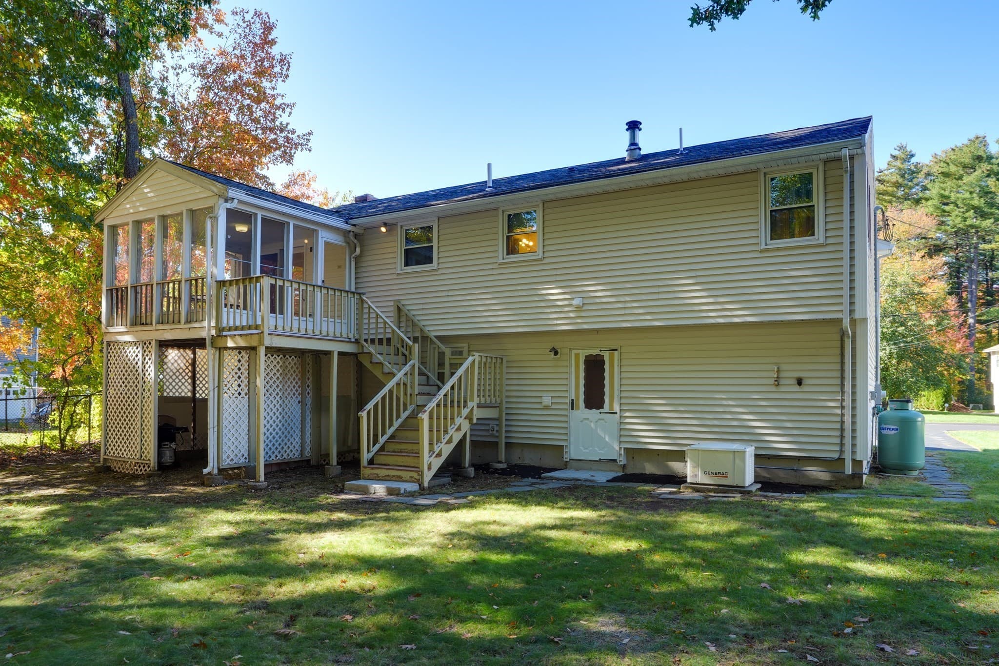 Single Family Residence at 4 Goodwin Dr, Burlington MA 01803, photo 5 of 33