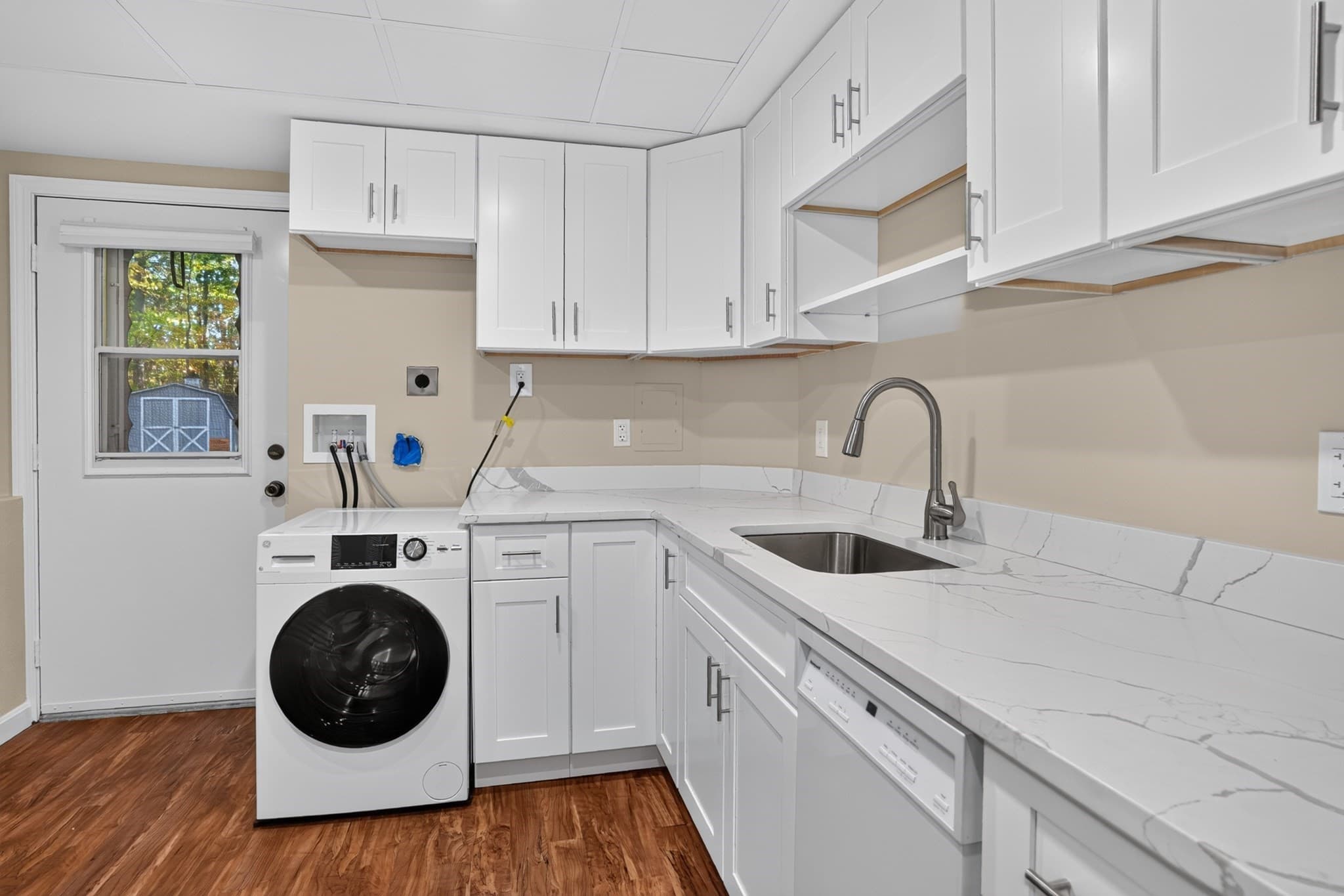 Single Family Residence at 4 Goodwin Dr, Burlington MA 01803, photo 24 of 33