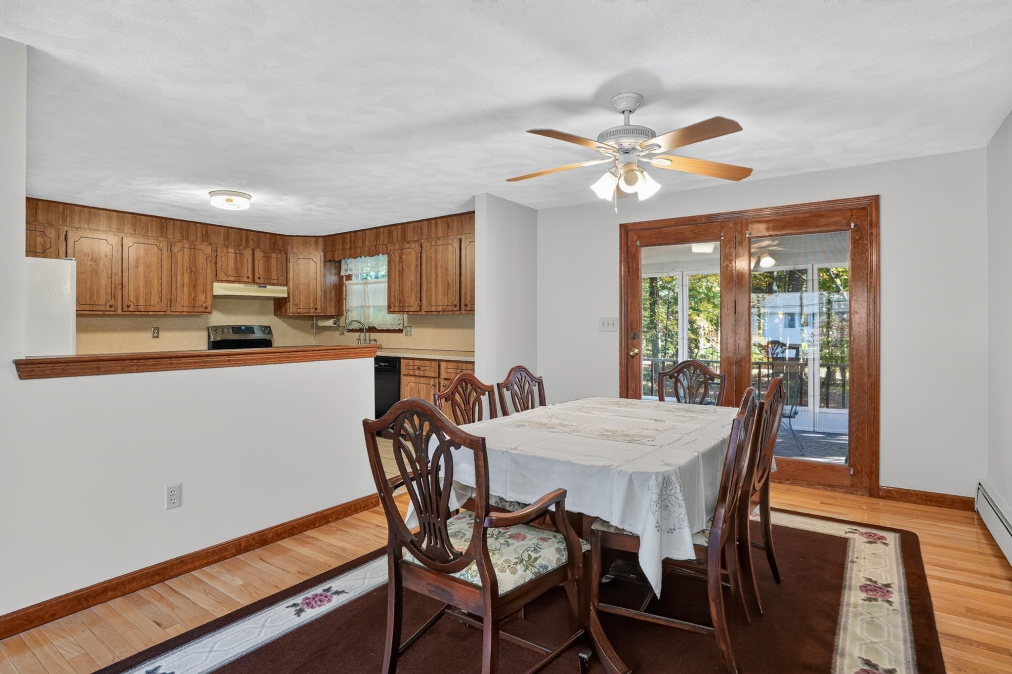Single Family Residence at 4 Goodwin Dr, Burlington MA 01803, photo 10 of 33