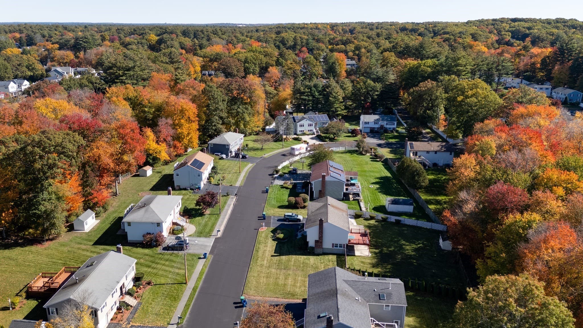 Single Family Residence at 4 Goodwin Dr, Burlington MA 01803, photo 31 of 33
