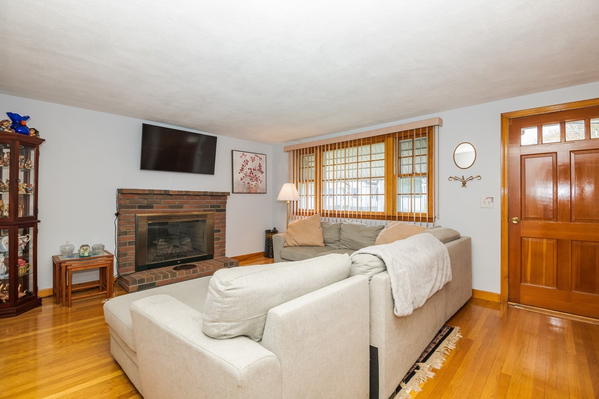 Single Family Residence at 19 Sabino Farm Rd, Peabody MA 01960, photo 19 of 40
