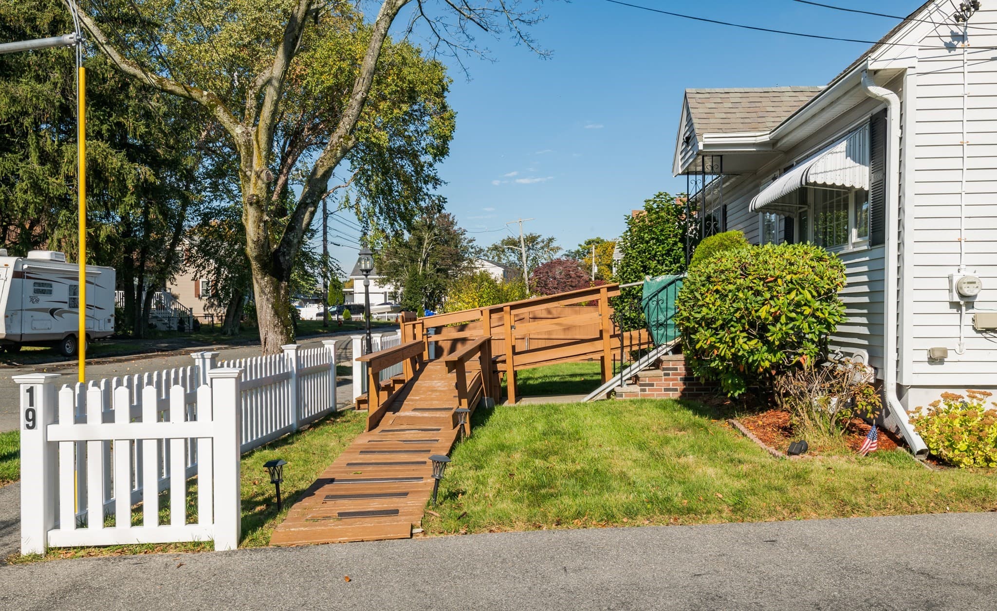 Single Family Residence at 19 Sabino Farm Rd, Peabody MA 01960, photo 39 of 40