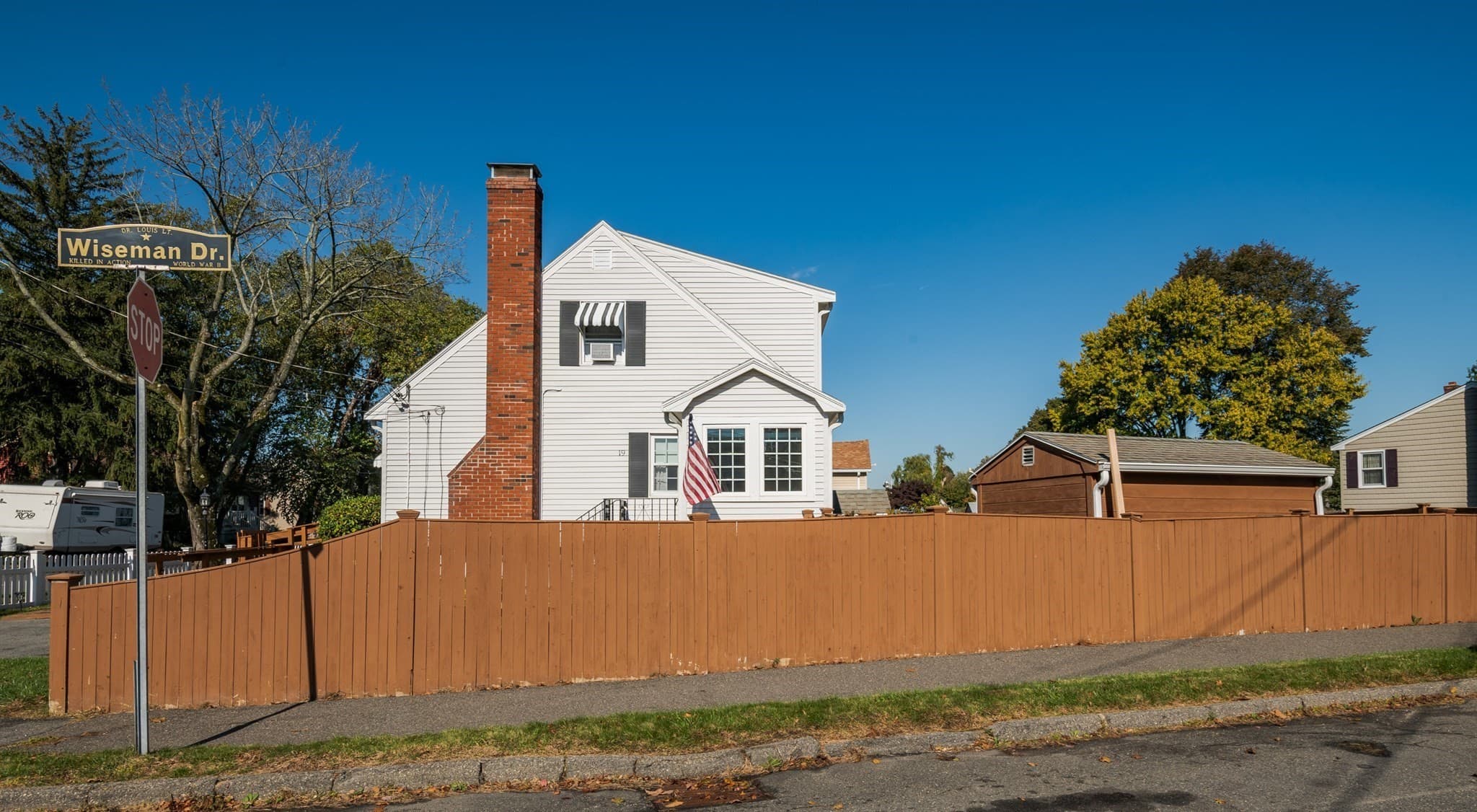 Single Family Residence at 19 Sabino Farm Rd, Peabody MA 01960, photo 4 of 40