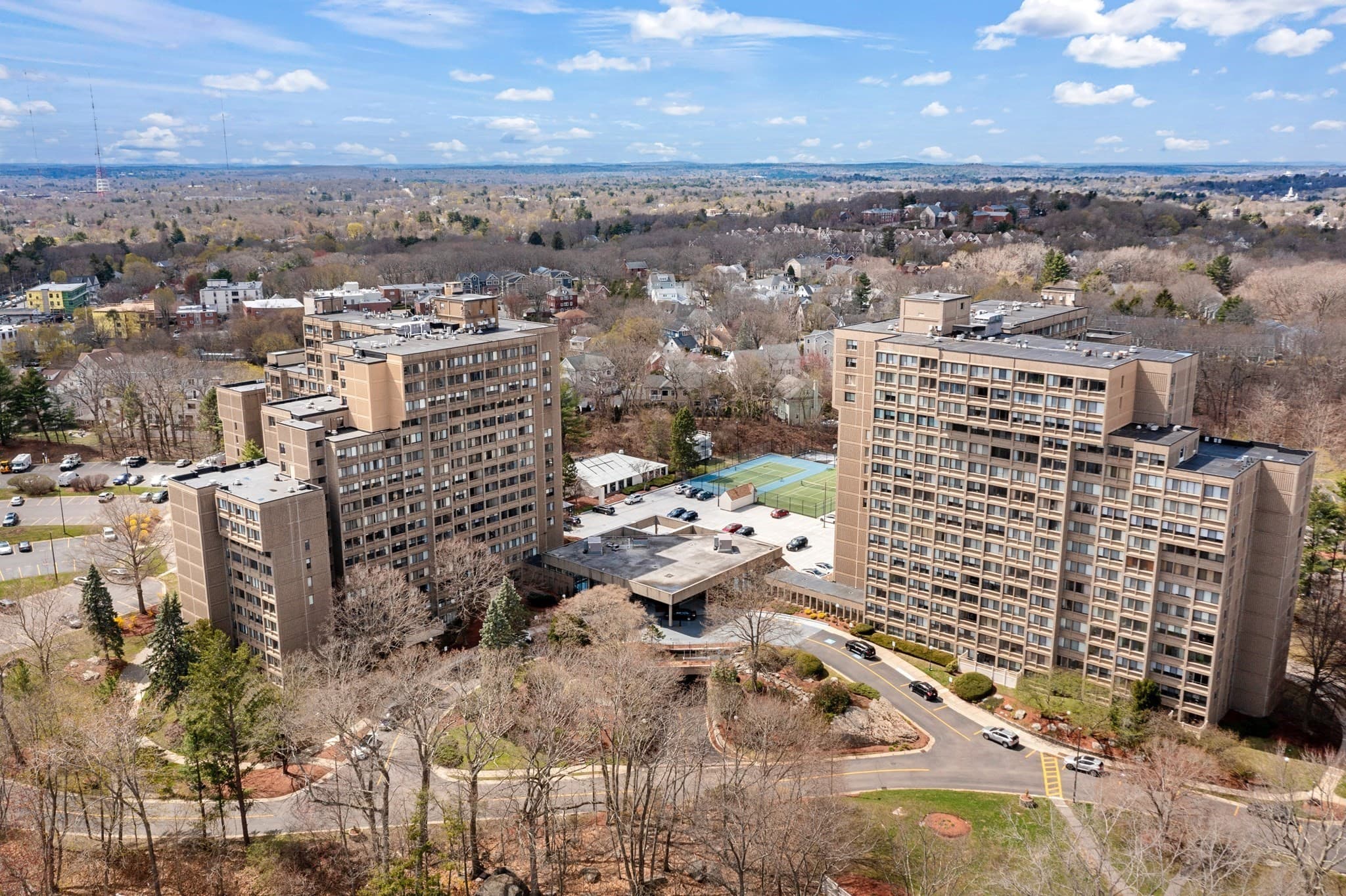 Condominium at 250 Hammond Pond Parkway, Newton MA 02467, photo 10 of 22