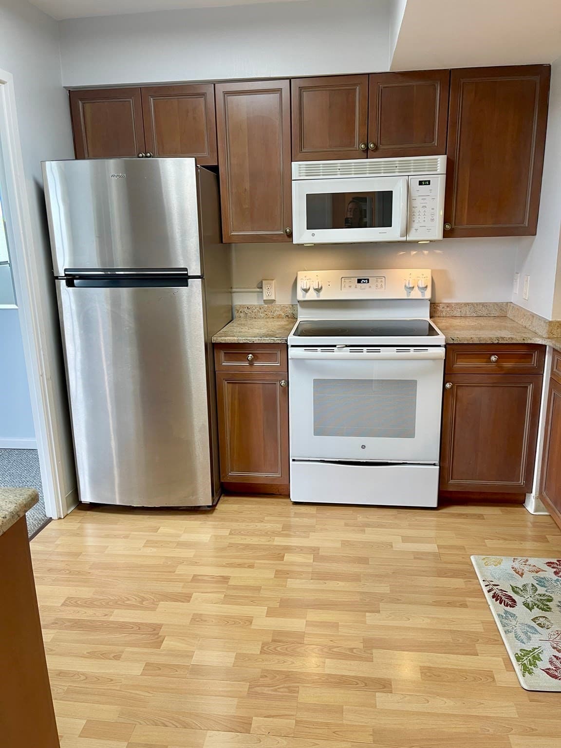 Condominium at 250 Hammond Pond Parkway, Newton MA 02467, photo 14 of 22