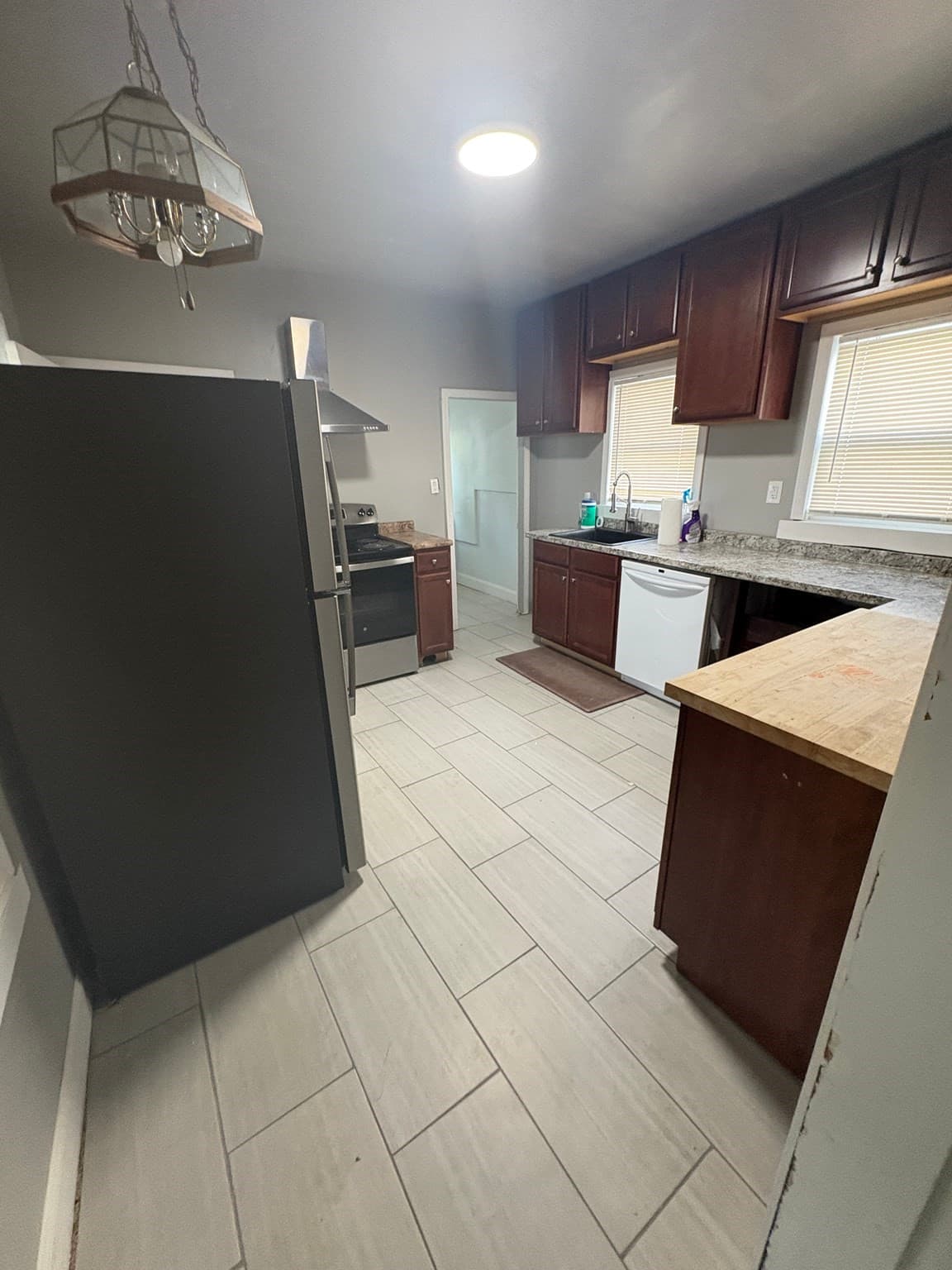 Single Family Residence at 1088 Bridge St, Lowell MA 01850, photo 3 of 12