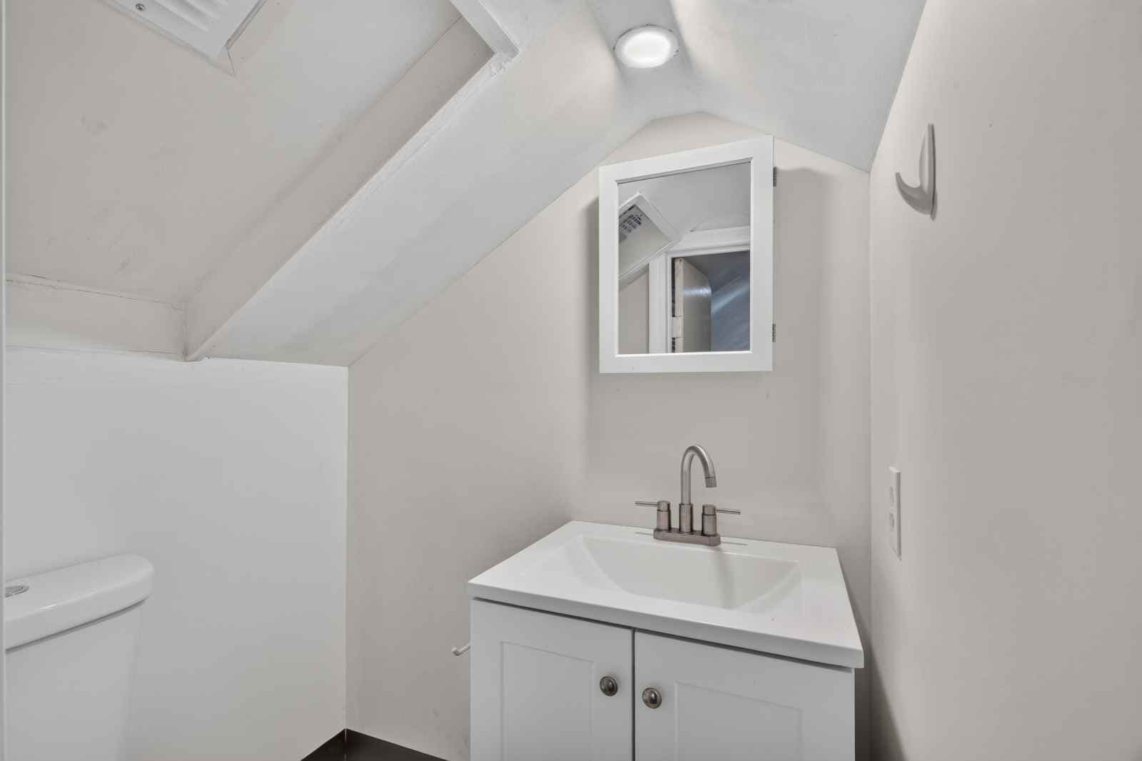 Condominium at 1020 Shirley St # 1020, Winthrop MA 02152, photo 16 of 23