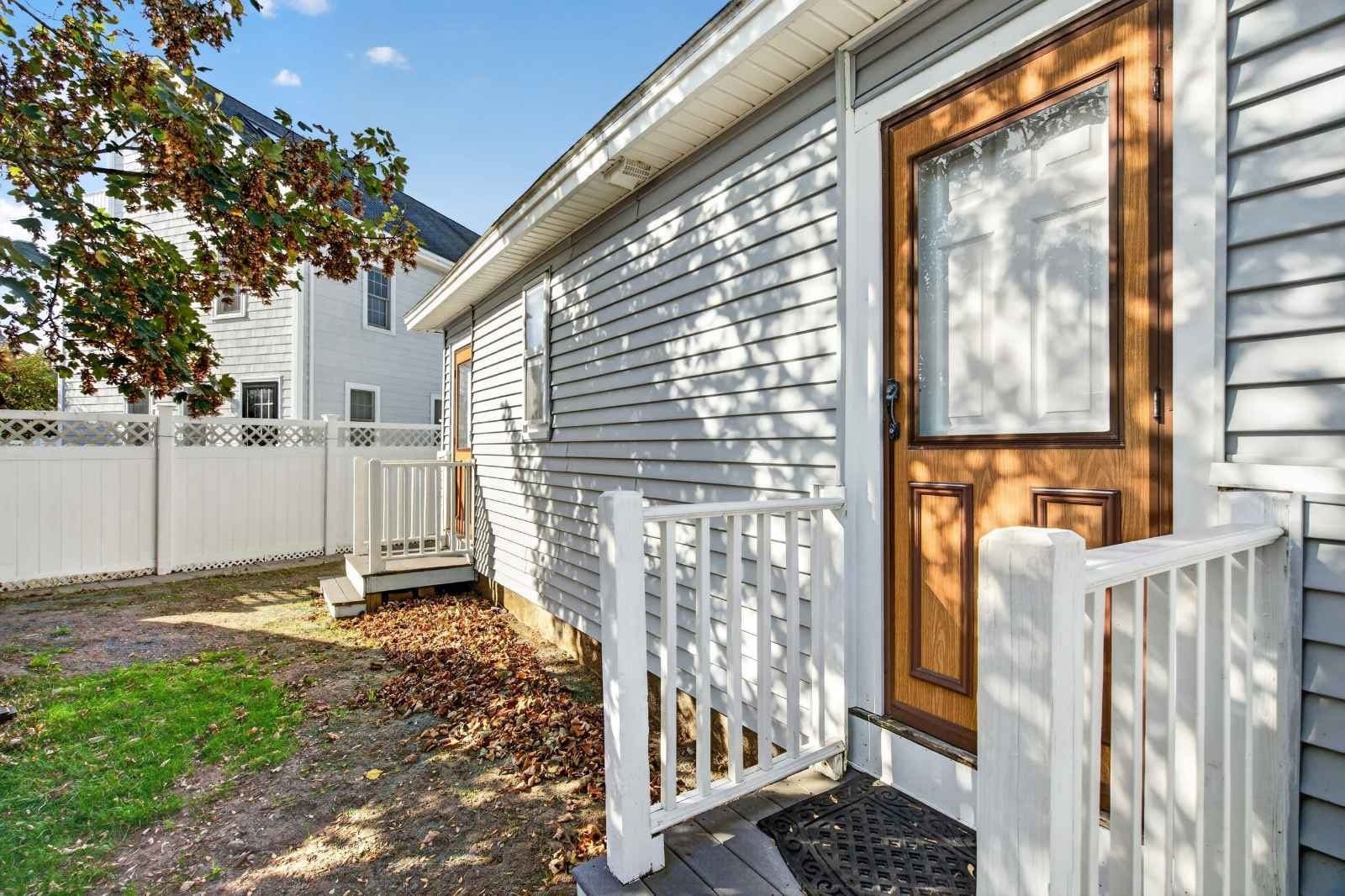 Condominium at 1020 Shirley St # 1020, Winthrop MA 02152, photo 3 of 23