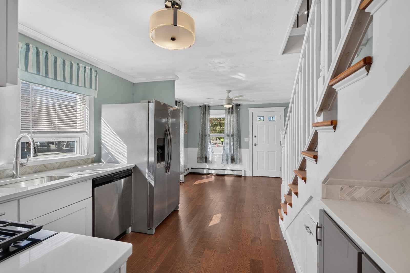 Condominium at 1020 Shirley St # 1020, Winthrop MA 02152, photo 9 of 23