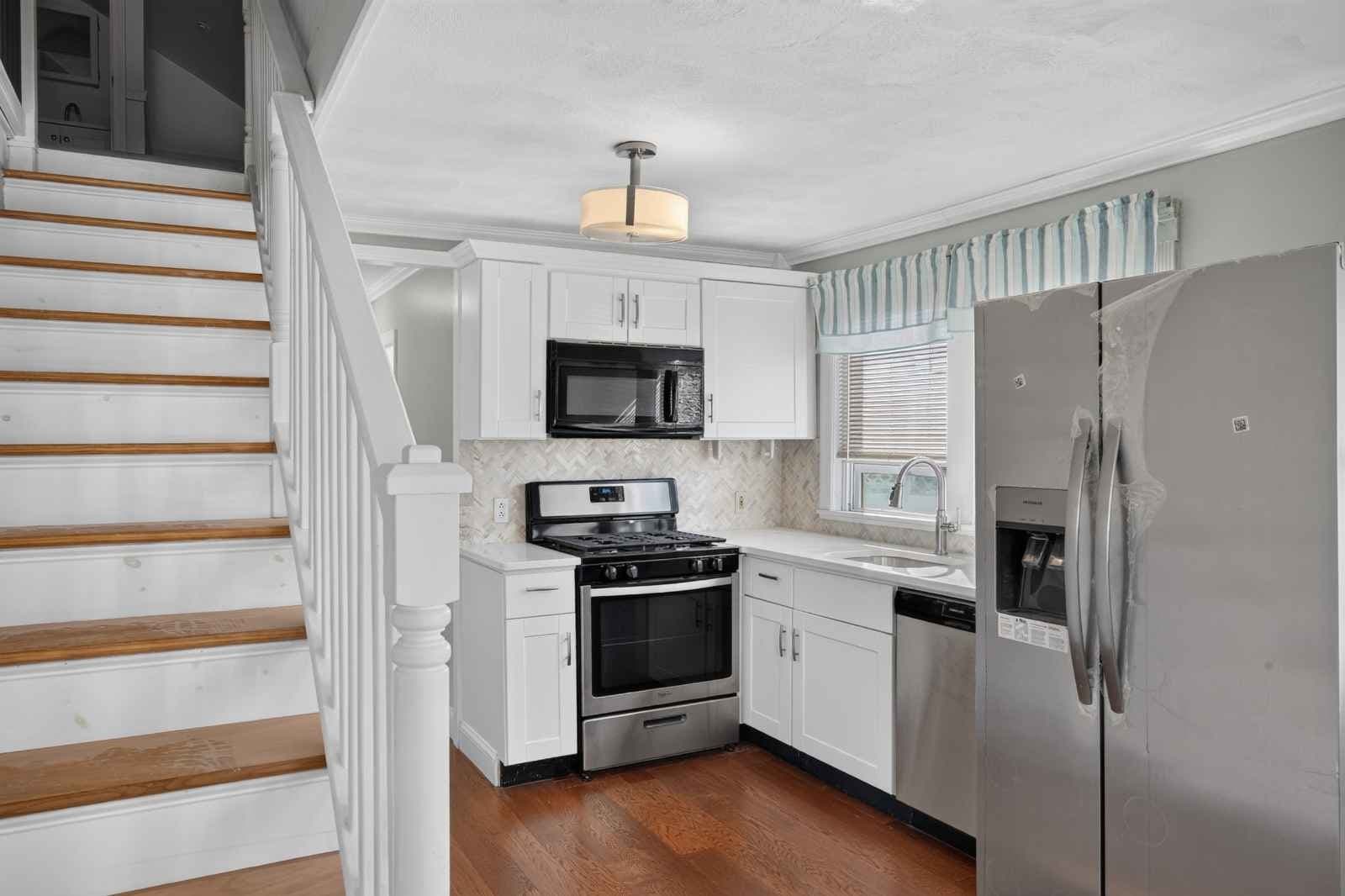 Condominium at 1020 Shirley St # 1020, Winthrop MA 02152, photo 18 of 23
