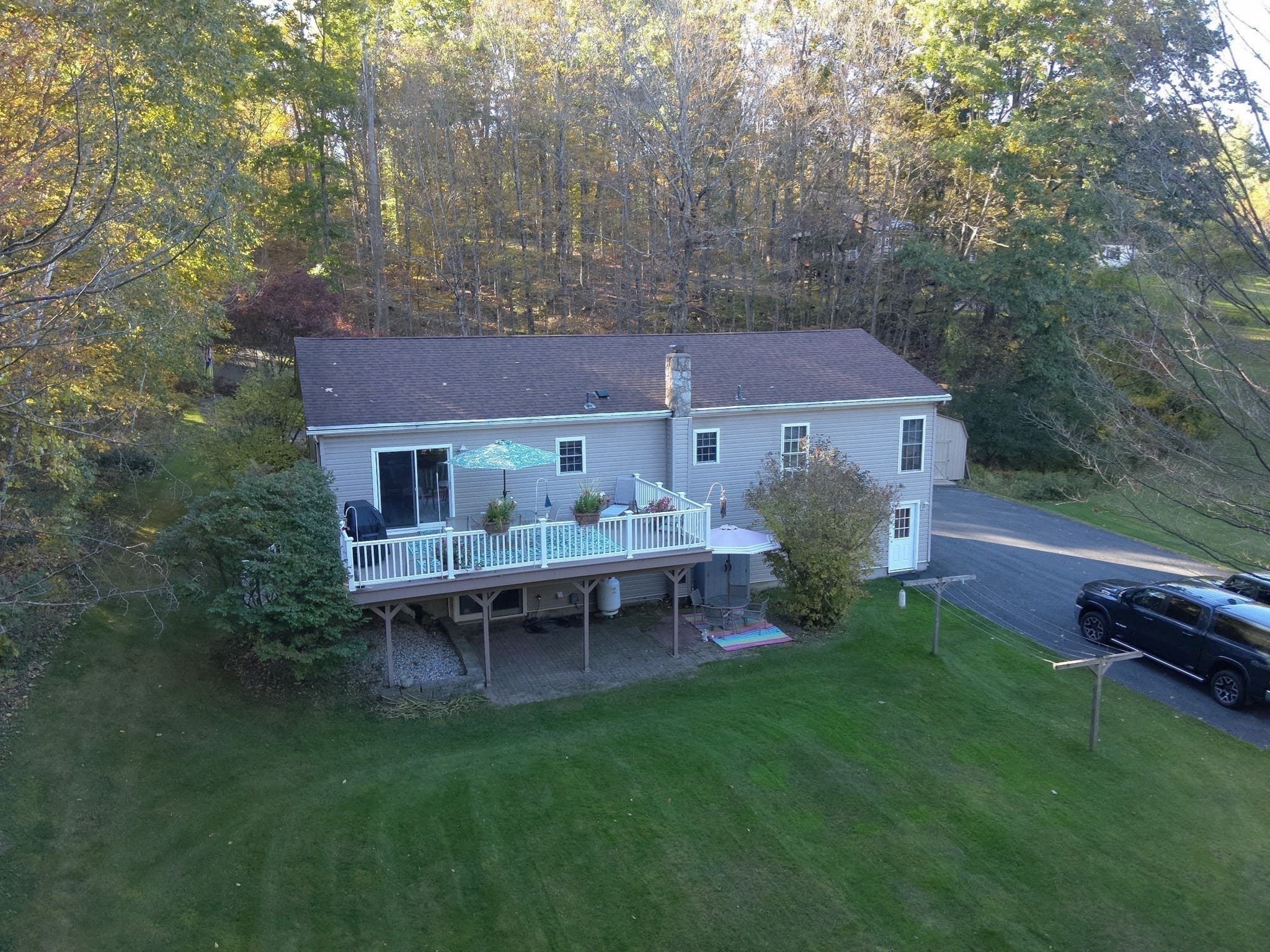 Single Family Residence at 852 Churchill St, Pittsfield MA 01201, photo 6 of 42