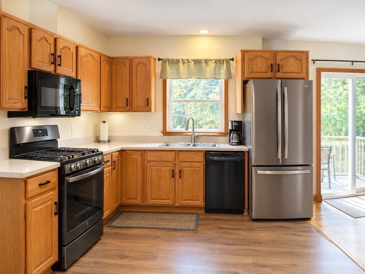 Single Family Residence at 852 Churchill St, Pittsfield MA 01201, photo 12 of 42