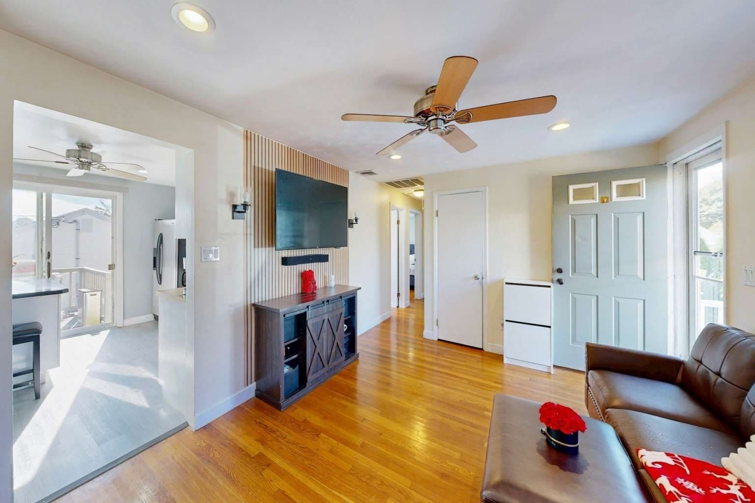 Single Family Residence at 292 Rumney Rd., Revere MA 02151, Revere, photo 3 of 20