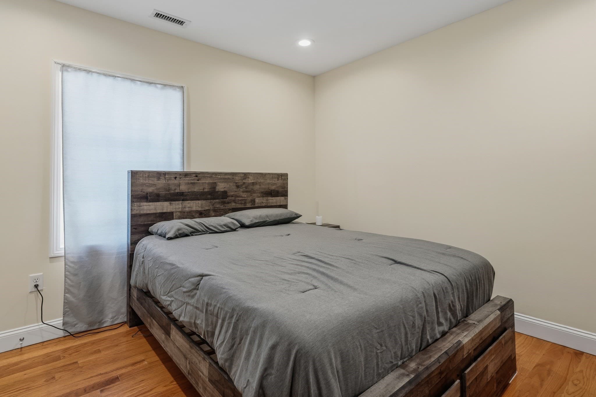 Single Family Residence at 11 Blossom St, Lowell MA 01852, photo 21 of 34