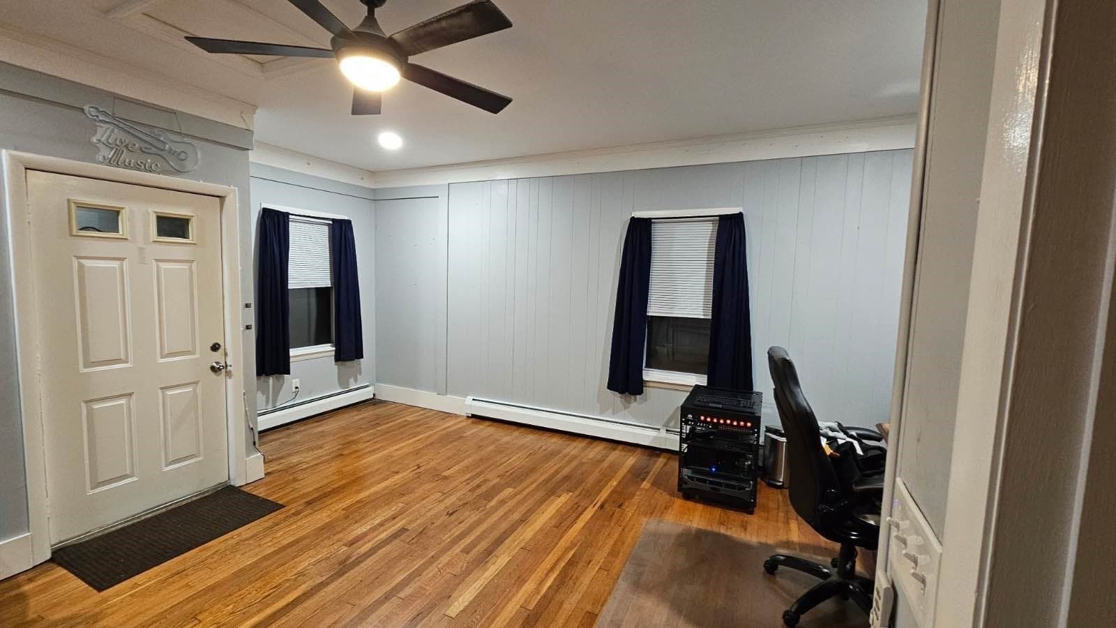 Single Family Residence at 351 Ocean Grove Ave, Swansea MA 02777, photo 12 of 24