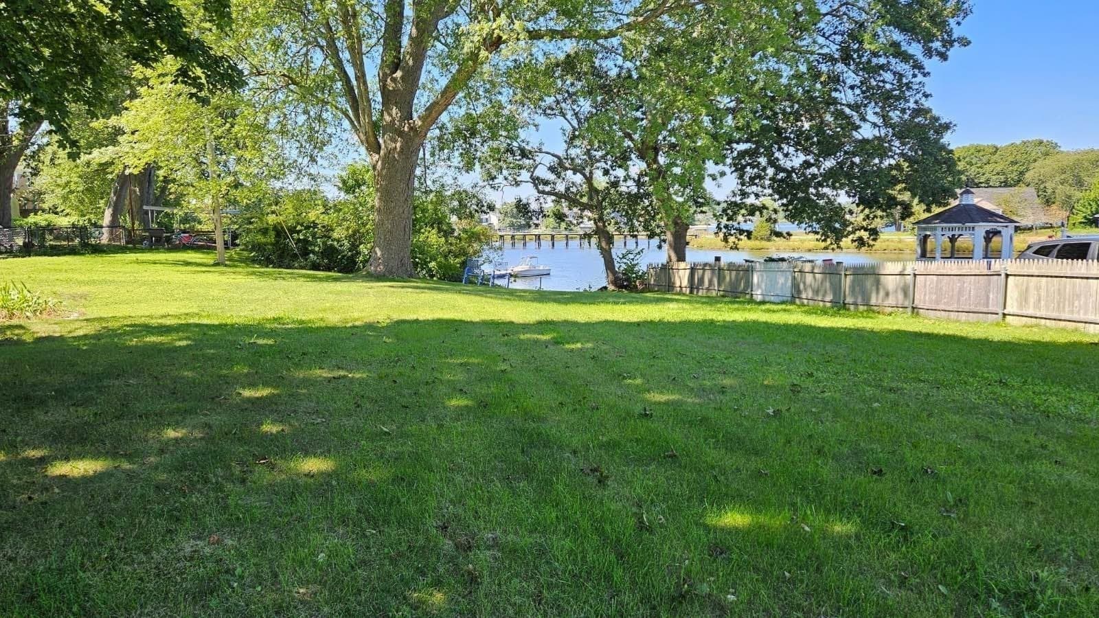 Single Family Residence at 351 Ocean Grove Ave, Swansea MA 02777, photo 5 of 24