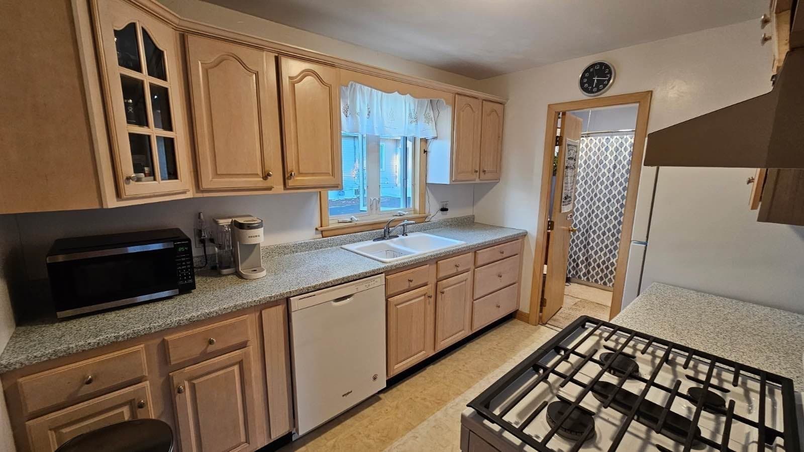 Single Family Residence at 351 Ocean Grove Ave, Swansea MA 02777, photo 10 of 24