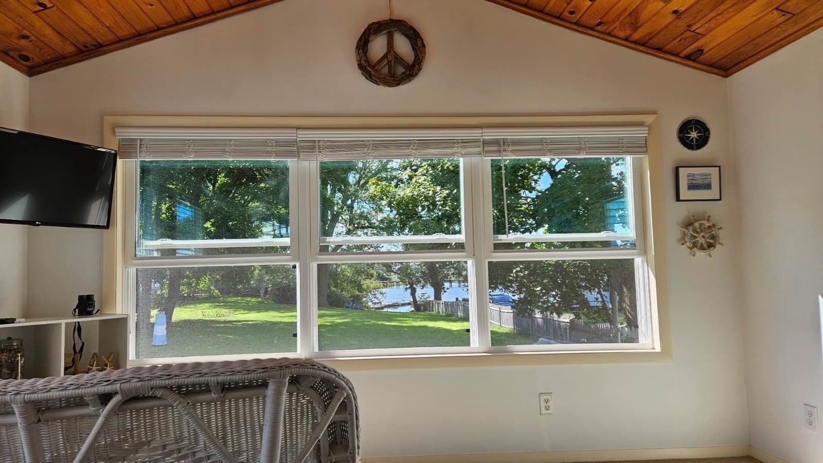 Single Family Residence at 351 Ocean Grove Ave, Swansea MA 02777, photo 8 of 24