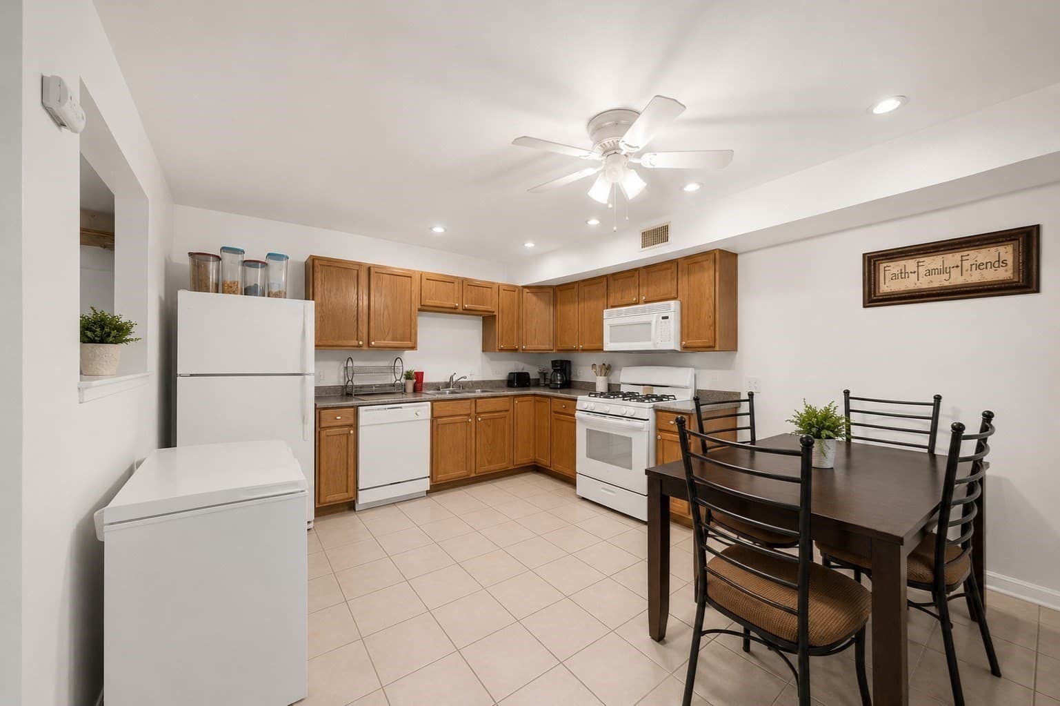 5-9 Family at 526 3rd St, Fall River MA 02721, Fall River, photo 10 of 35