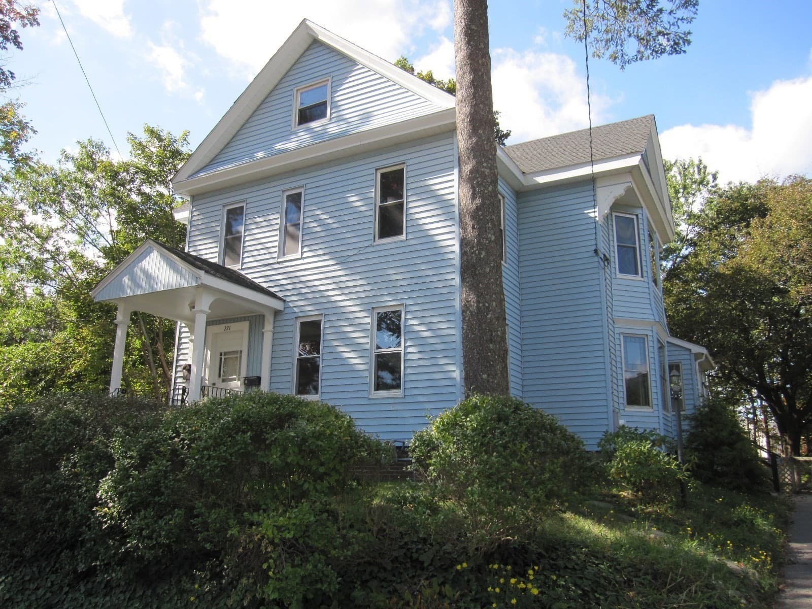 221 Arlington Street, Framingham MA 01702