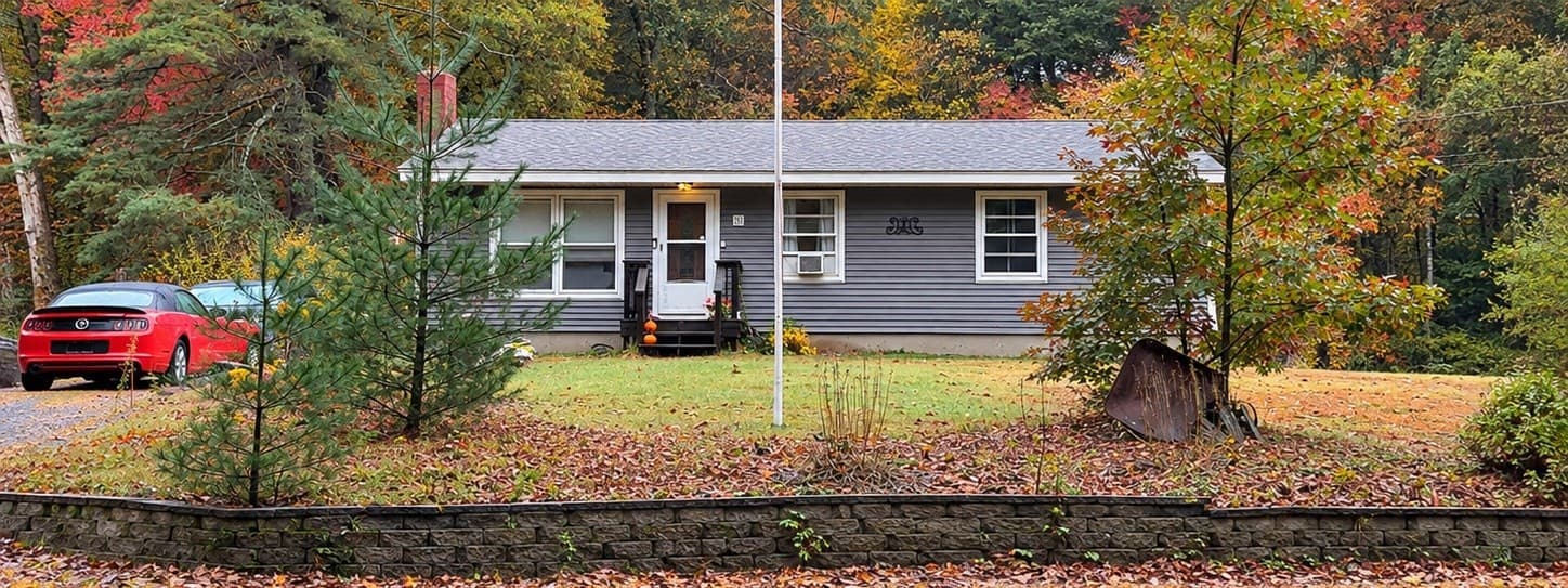 81 Webber Rd, Brookfield MA 01506