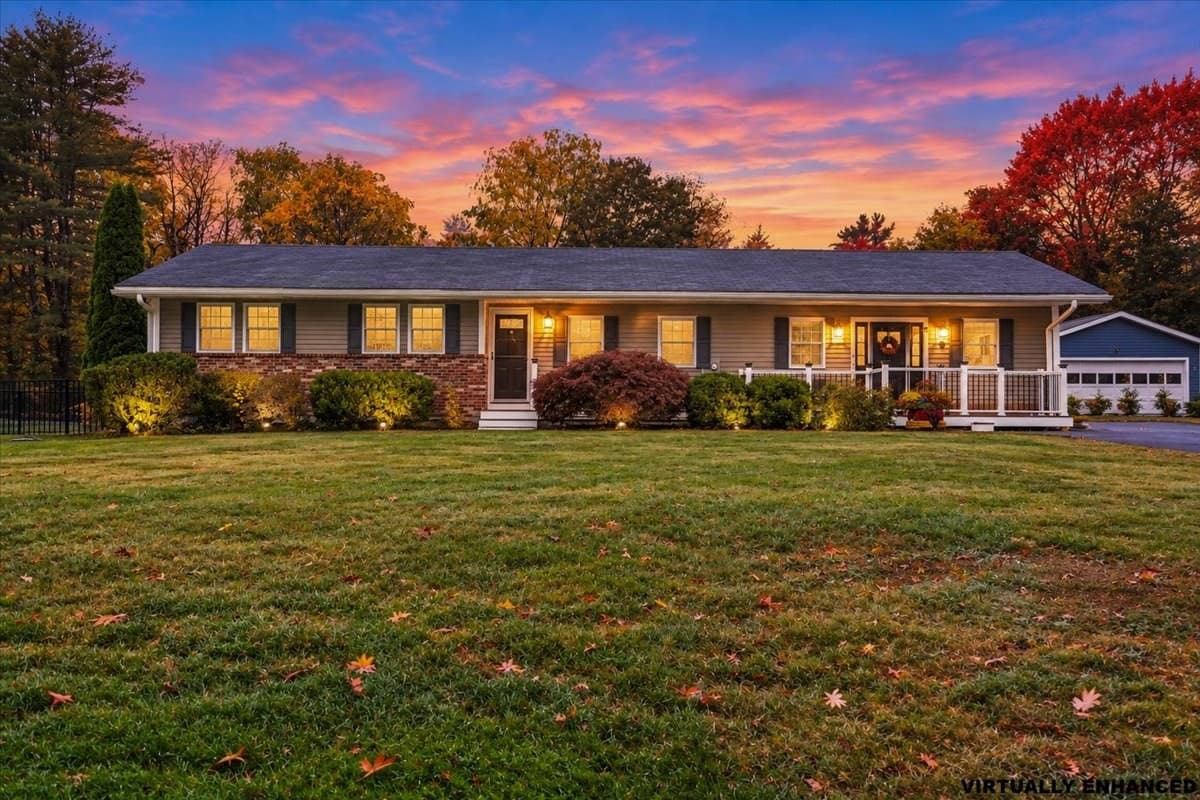 8 Brown Rd, Shirley MA 01464